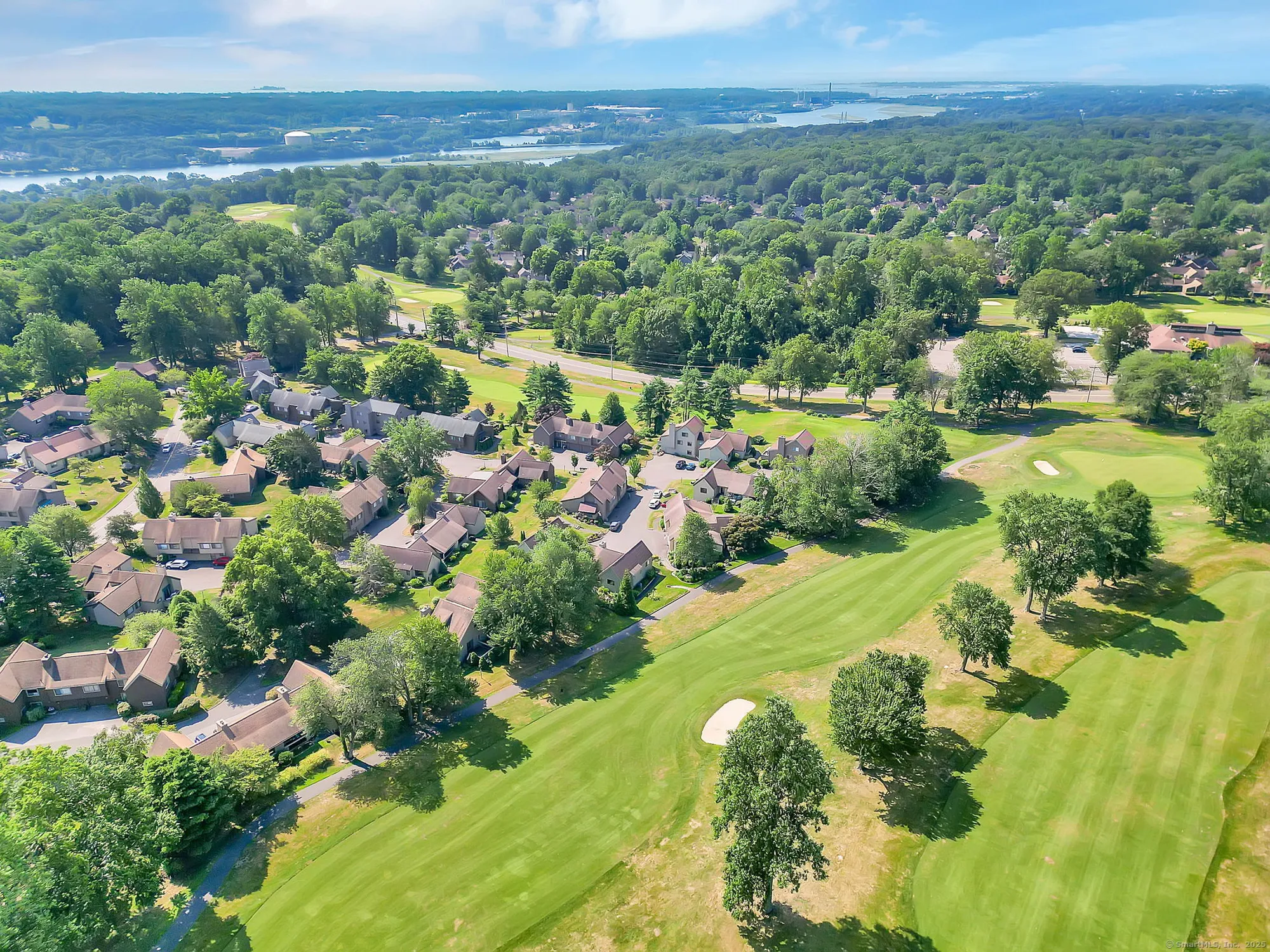 Property Slideshow image 36 of 39 | 617 cherokee ln b, Stratford, CT, 06614