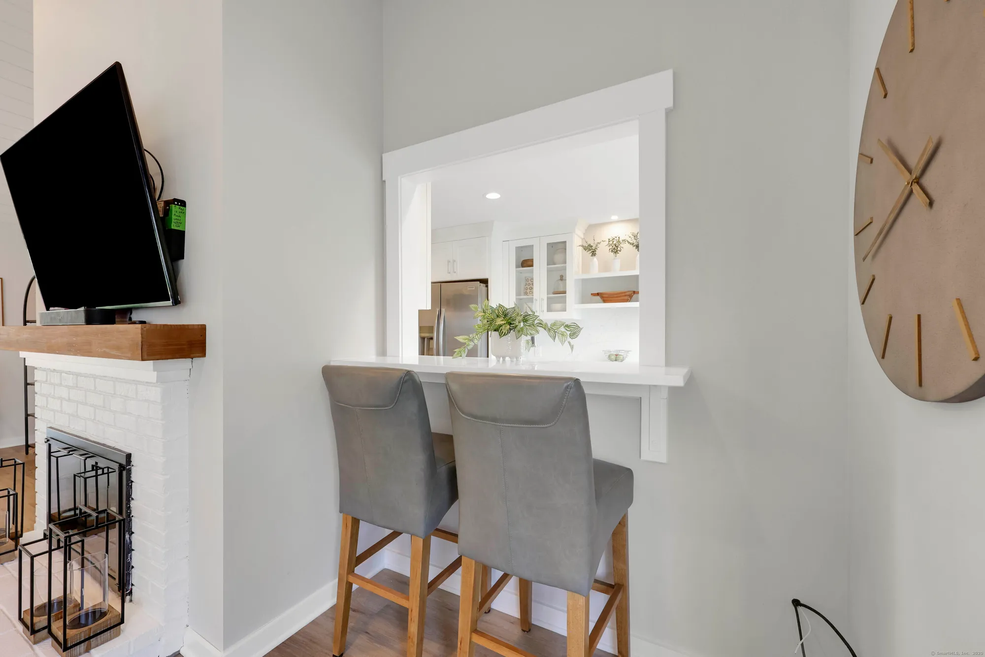 Property Slideshow image 15 of 39 | 617 cherokee ln b, Stratford, CT, 06614