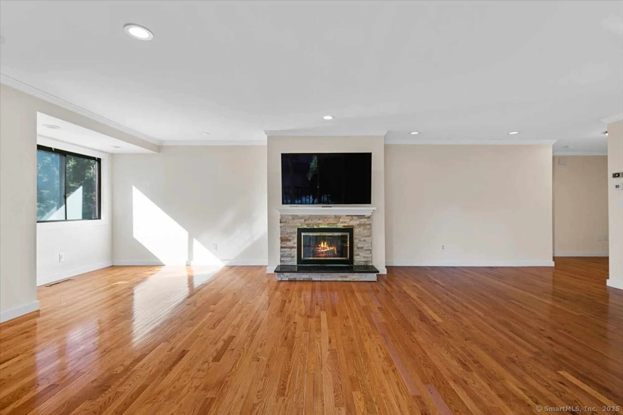 Property Slideshow image 5 of 35 | 543 north trl b, Stratford, CT, 06614