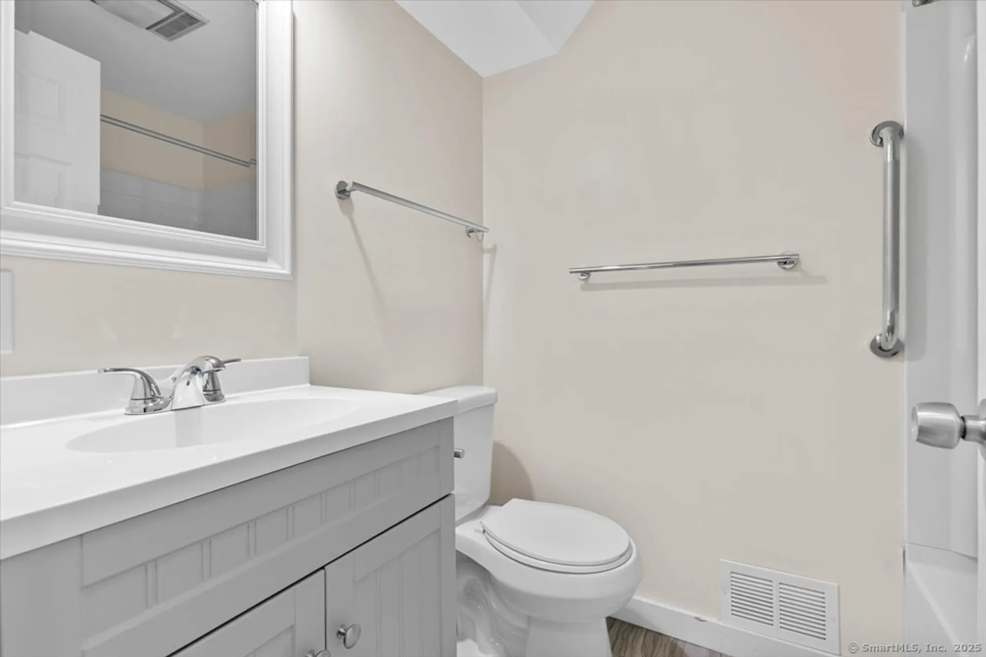 Property Slideshow image 22 of 35 | 543 north trl b, Stratford, CT, 06614