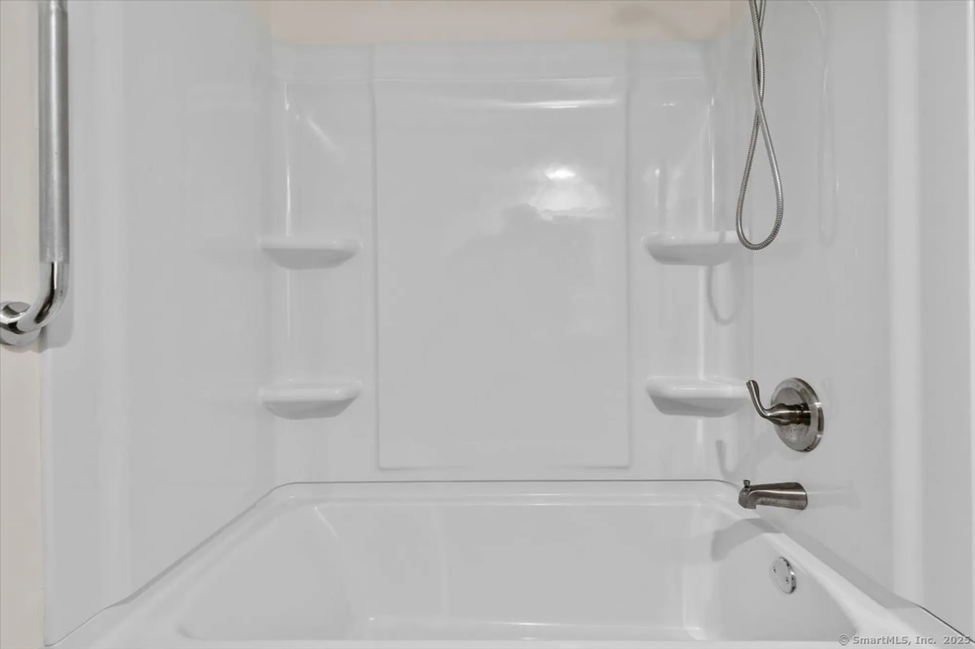 Property Slideshow image 23 of 35 | 543 north trl b, Stratford, CT, 06614