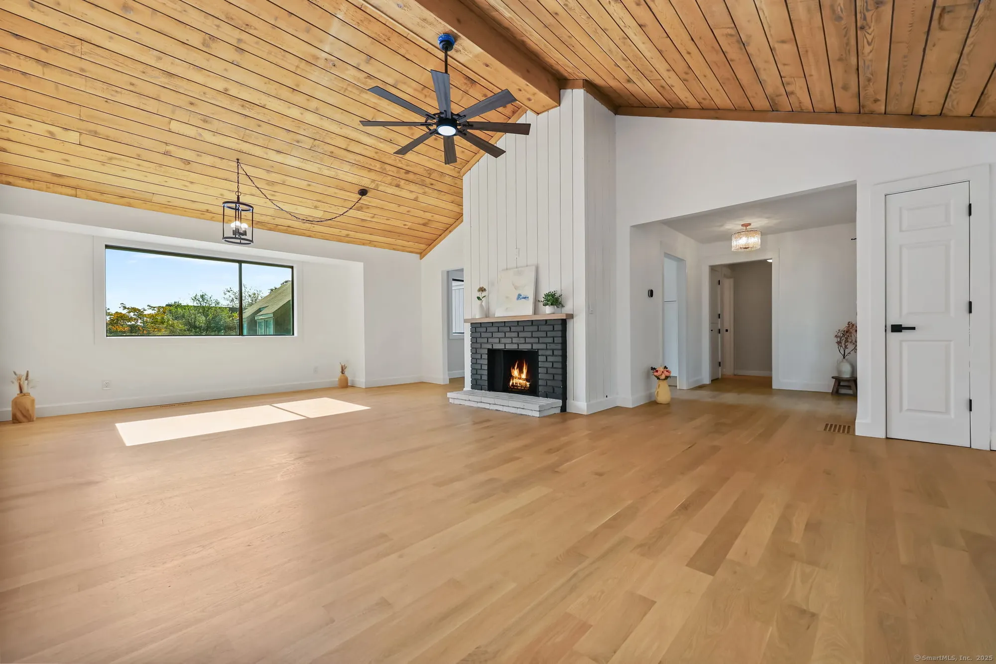 Property Slideshow image 6 of 36 | 488 commanche ln a, Stratford, CT, 06614