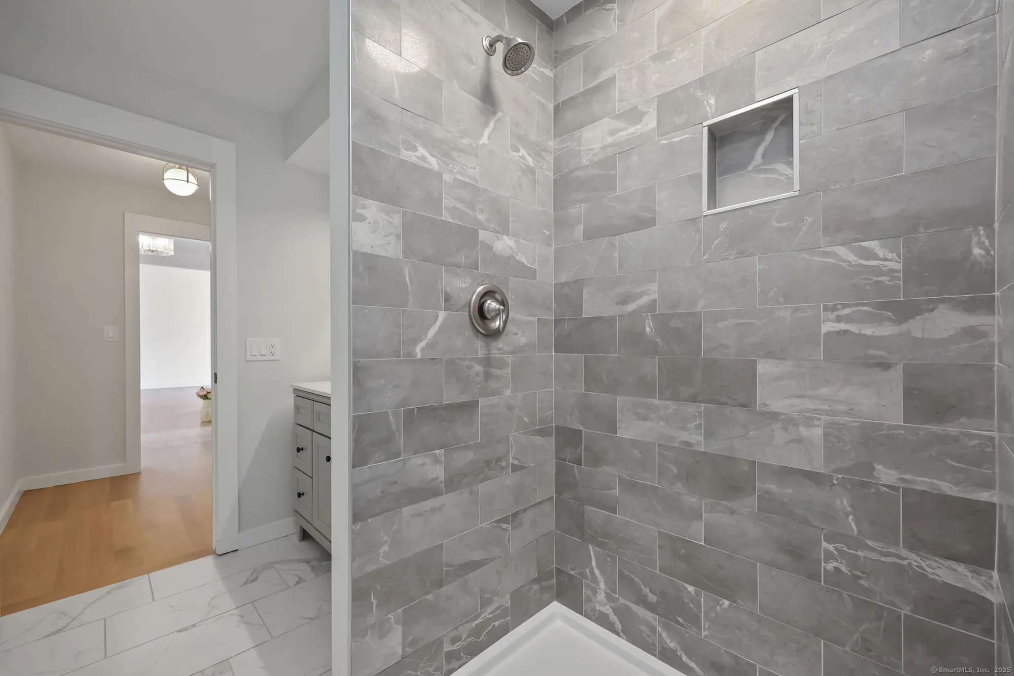 Property Slideshow image 15 of 36 | 488 commanche ln a, Stratford, CT, 06614