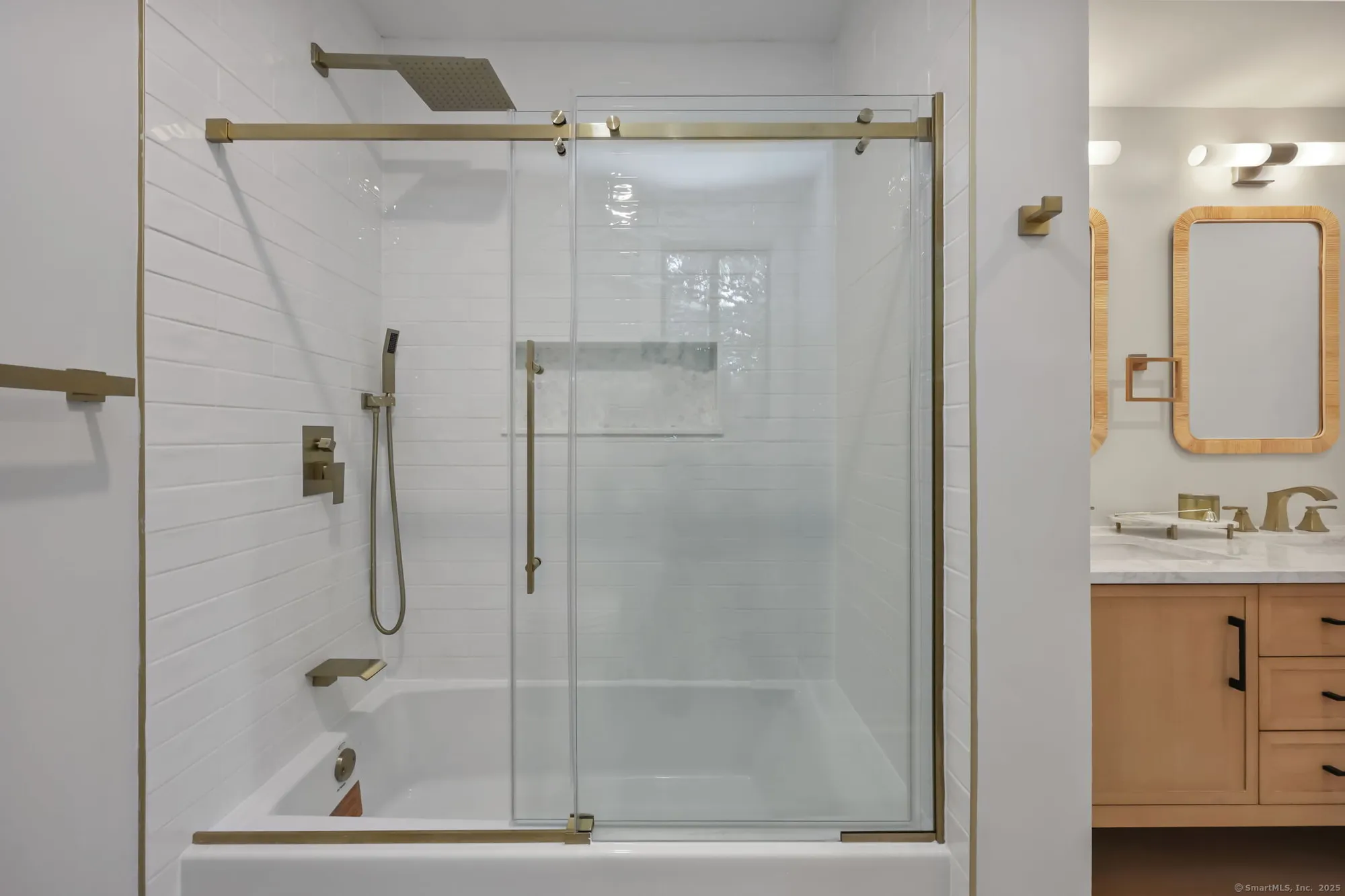 Property Slideshow image 22 of 36 | 488 commanche ln a, Stratford, CT, 06614