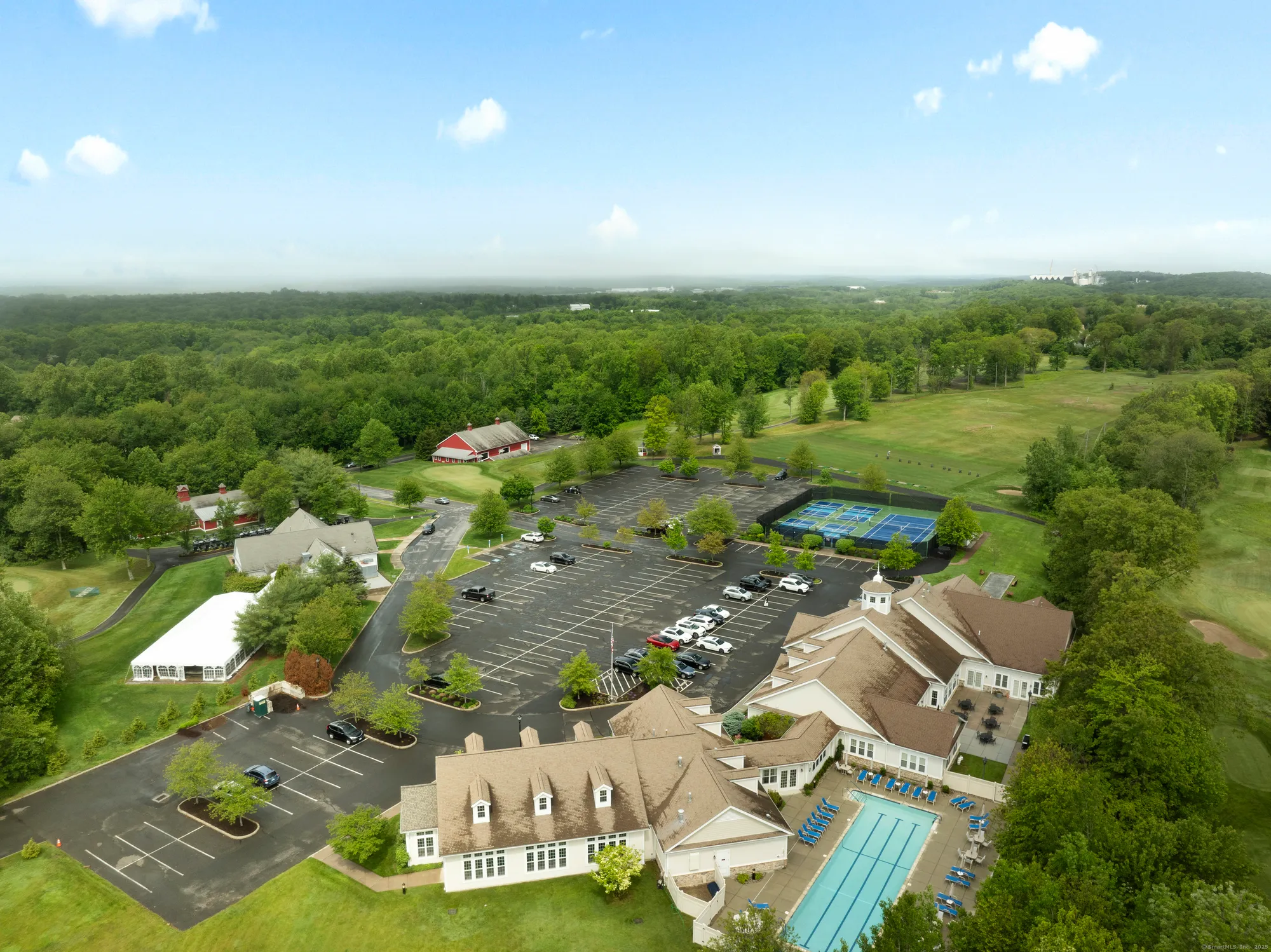 Property Slideshow image 34 of 39 | 1113 st andrews dr 17, Oxford, CT, 06478
