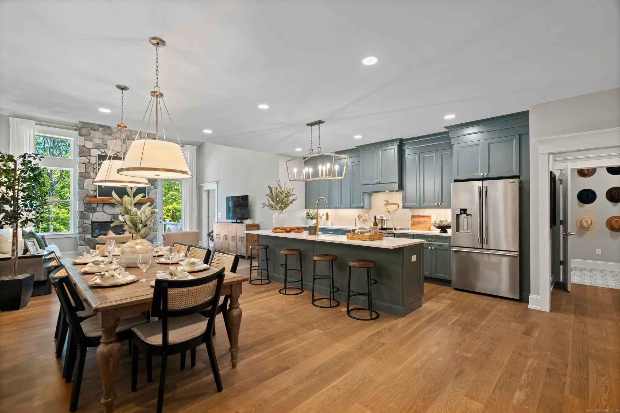 Property Slideshow image 3 of 39 | 1113 st andrews dr 17, Oxford, CT, 06478