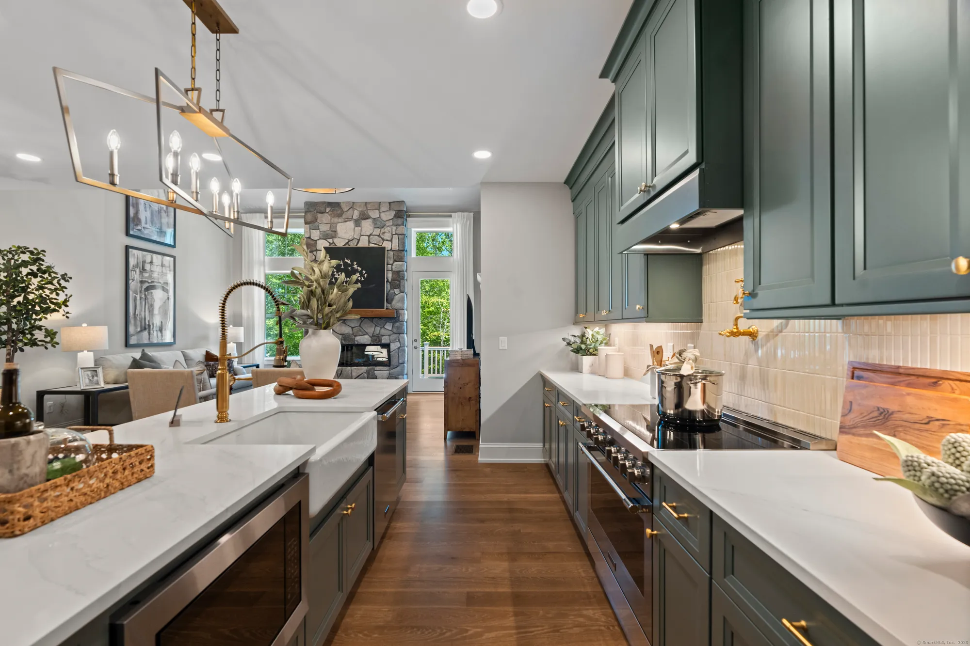 Property Slideshow image 10 of 39 | 1113 st andrews dr 17, Oxford, CT, 06478