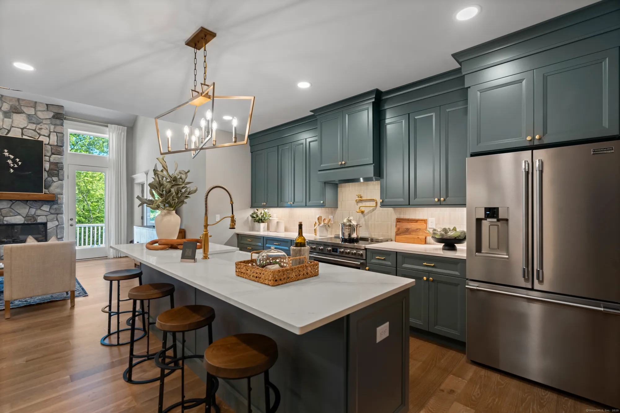 Property Slideshow image 11 of 39 | 1113 st andrews dr 17, Oxford, CT, 06478