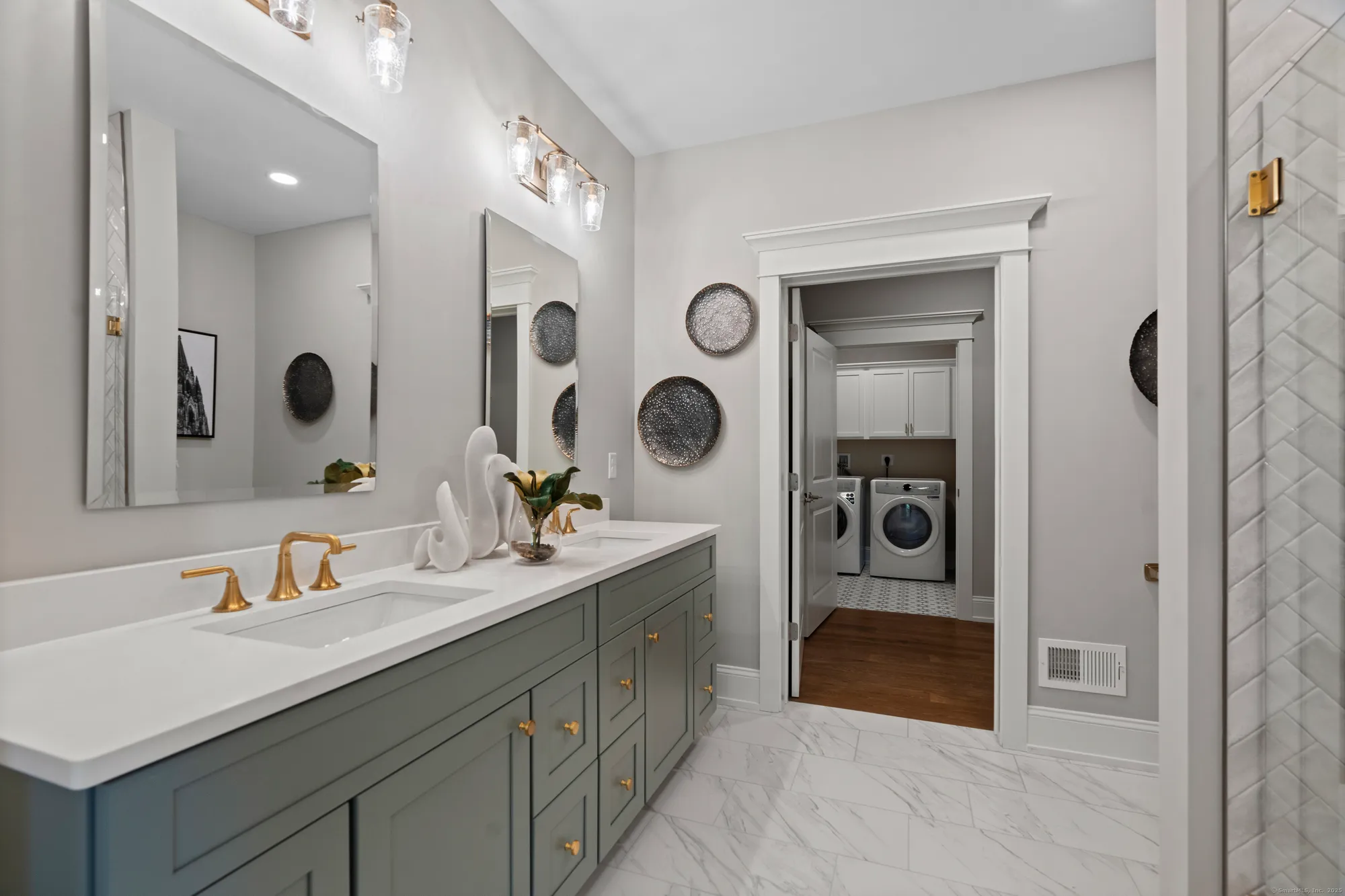 Property Slideshow image 18 of 39 | 1113 st andrews dr 17, Oxford, CT, 06478