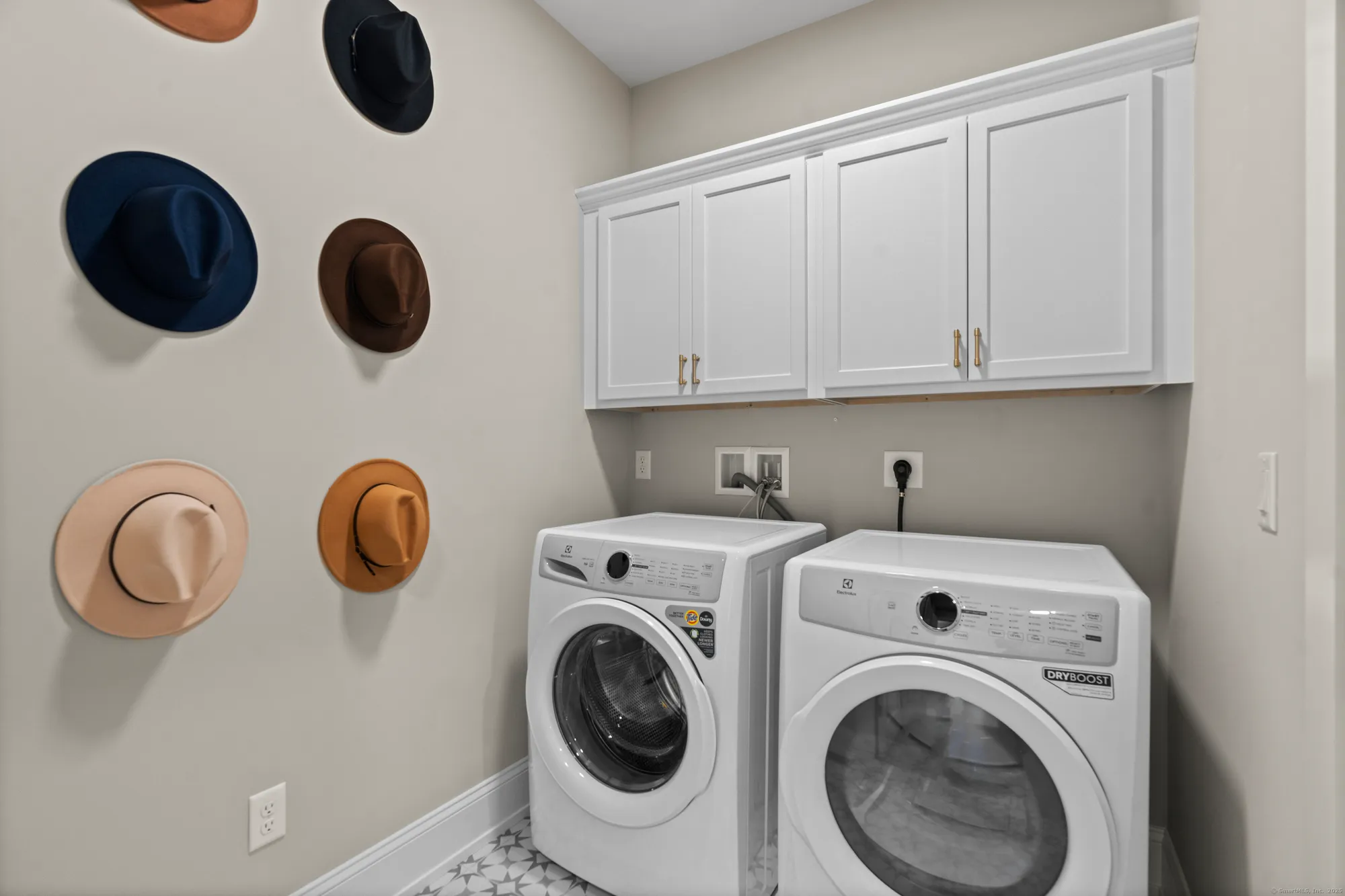 Property Slideshow image 21 of 39 | 1113 st andrews dr 17, Oxford, CT, 06478