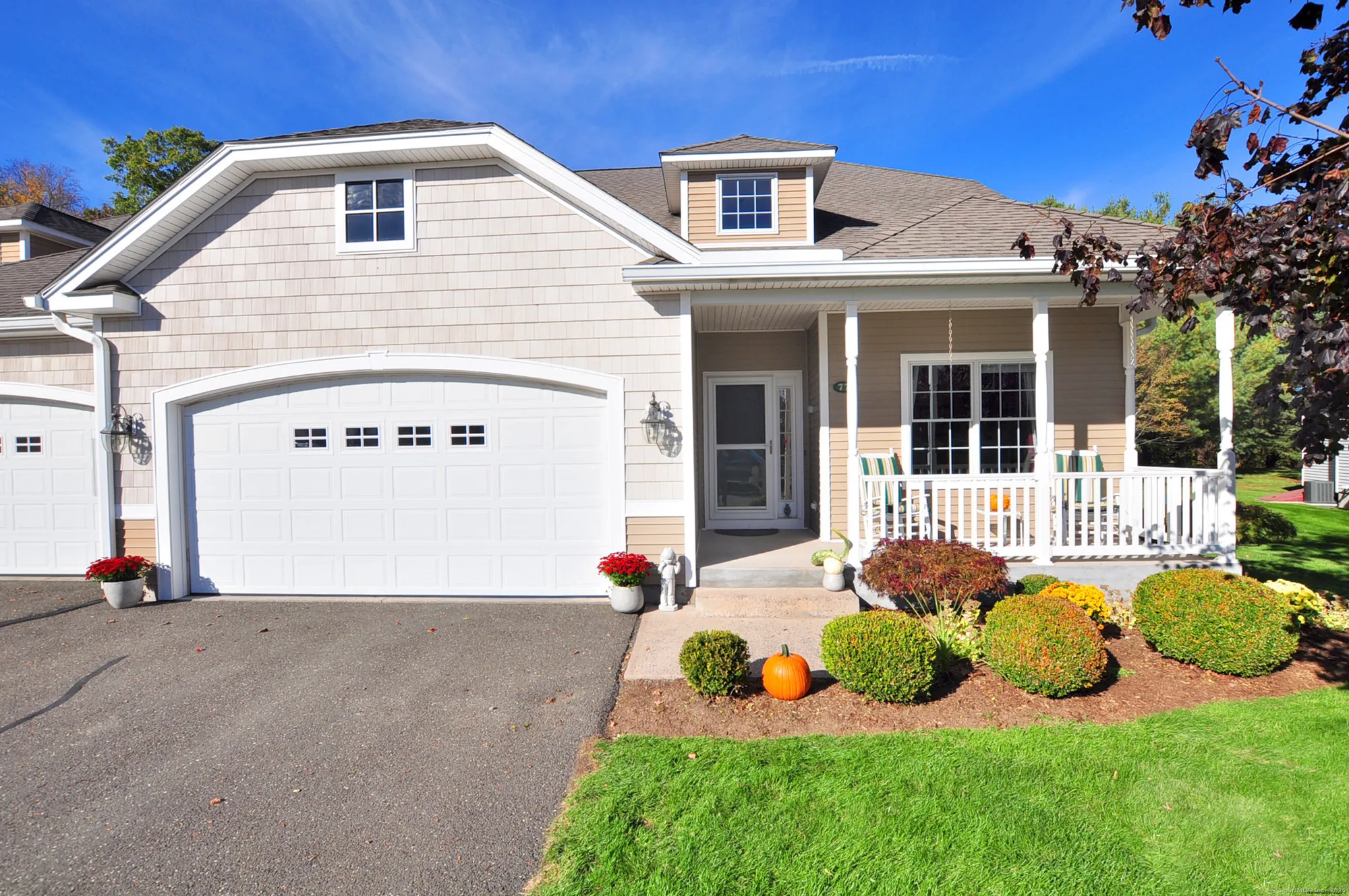 Property Slideshow image 39 of 39 | 77 hunt glen dr # 77, Granby, CT, 06035