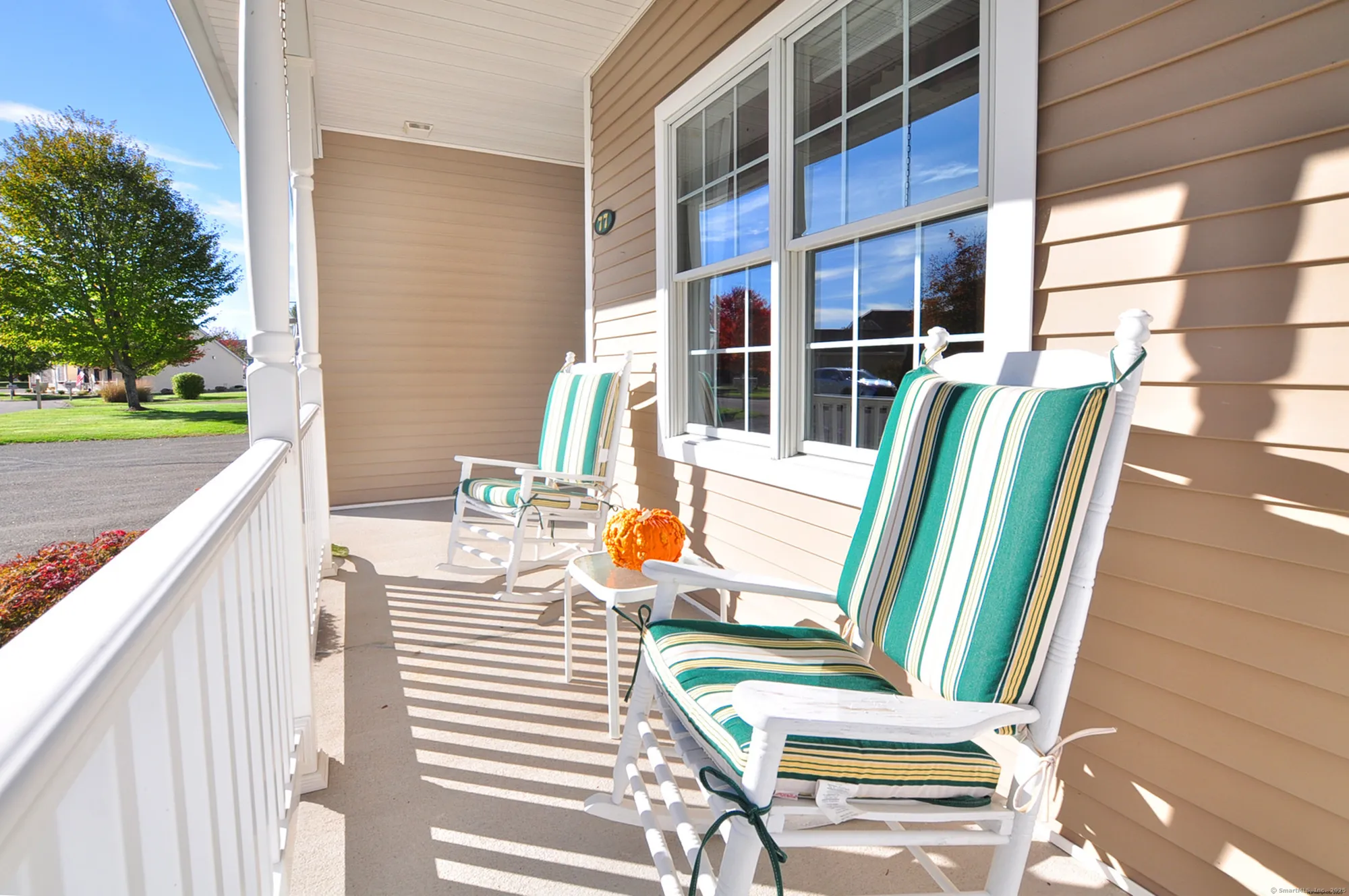 Property Slideshow image 2 of 39 | 77 hunt glen dr # 77, Granby, CT, 06035