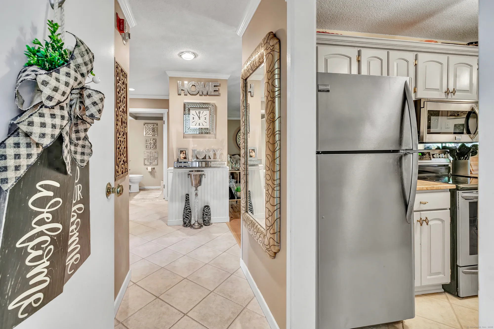 Property Slideshow image 3 of 23 | 176 heritage vlg b, Southbury, CT, 06488