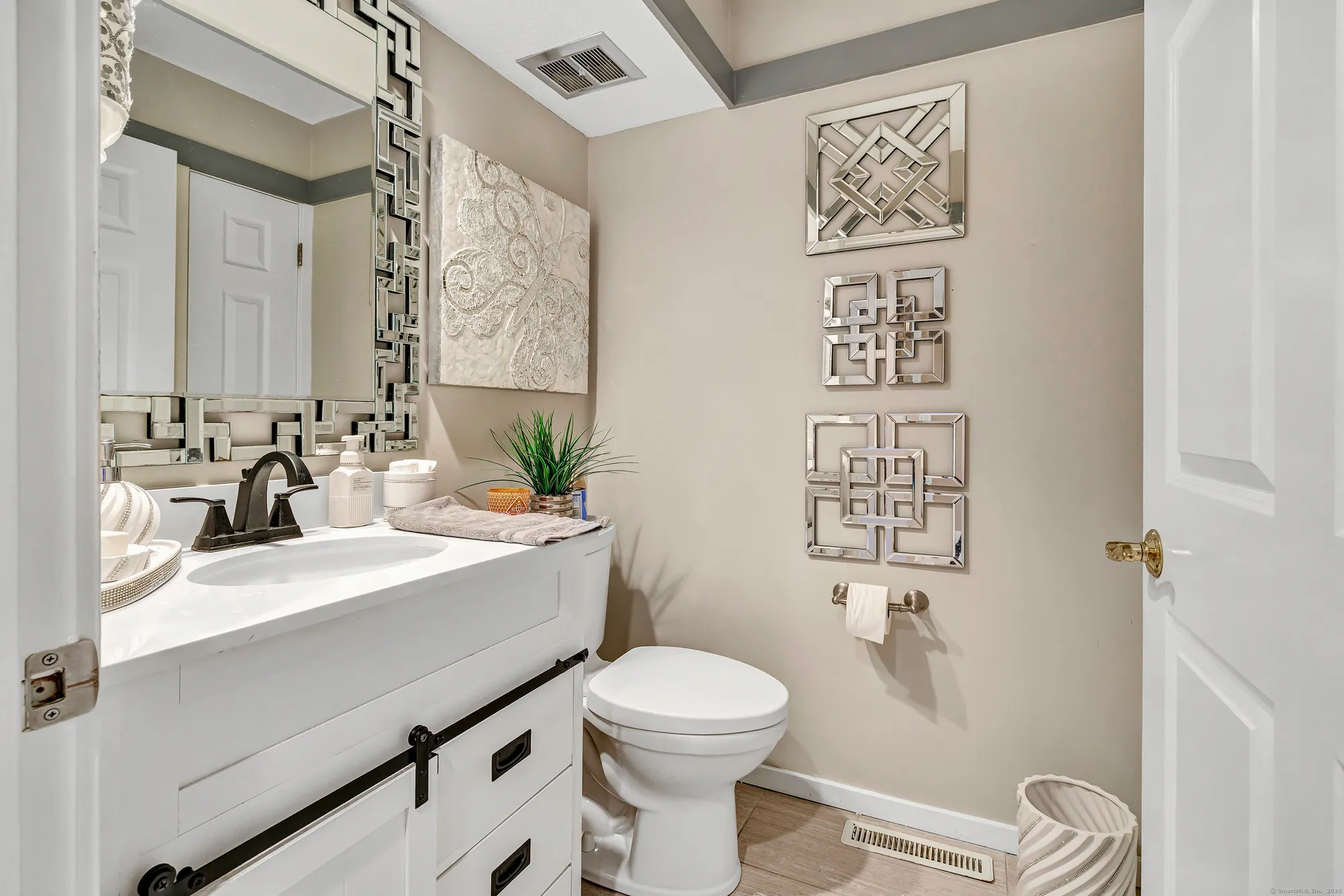 Property Slideshow image 14 of 23 | 176 heritage vlg b, Southbury, CT, 06488