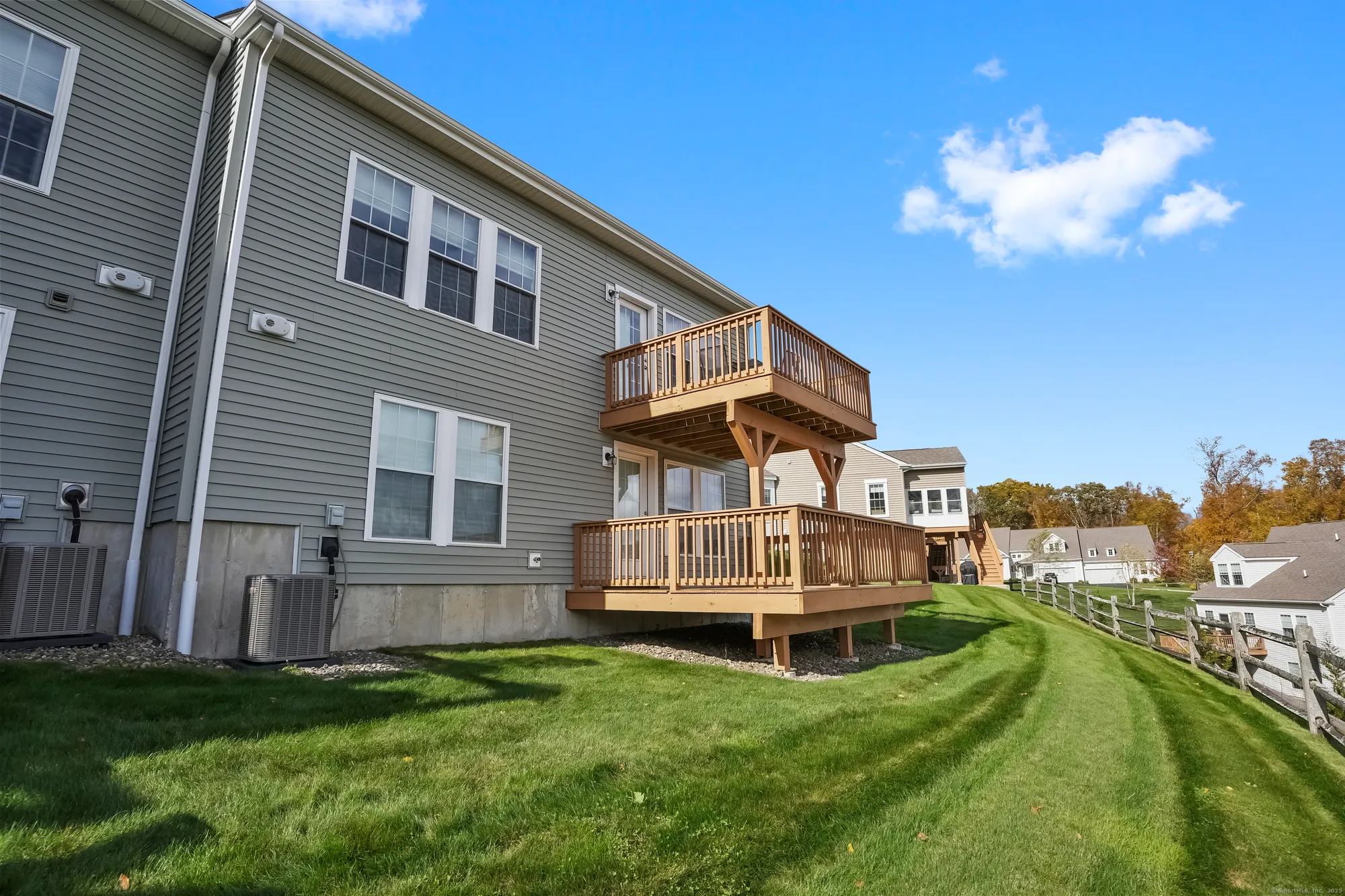 Property Slideshow image 4 of 38 | 712 championship dr # 712, Oxford, CT, 06478