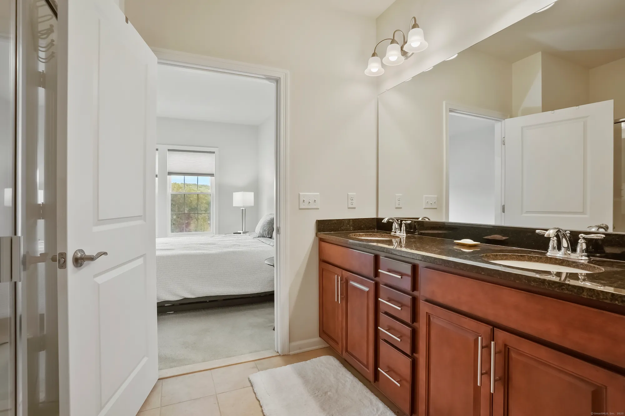 Property Slideshow image 23 of 38 | 712 championship dr # 712, Oxford, CT, 06478