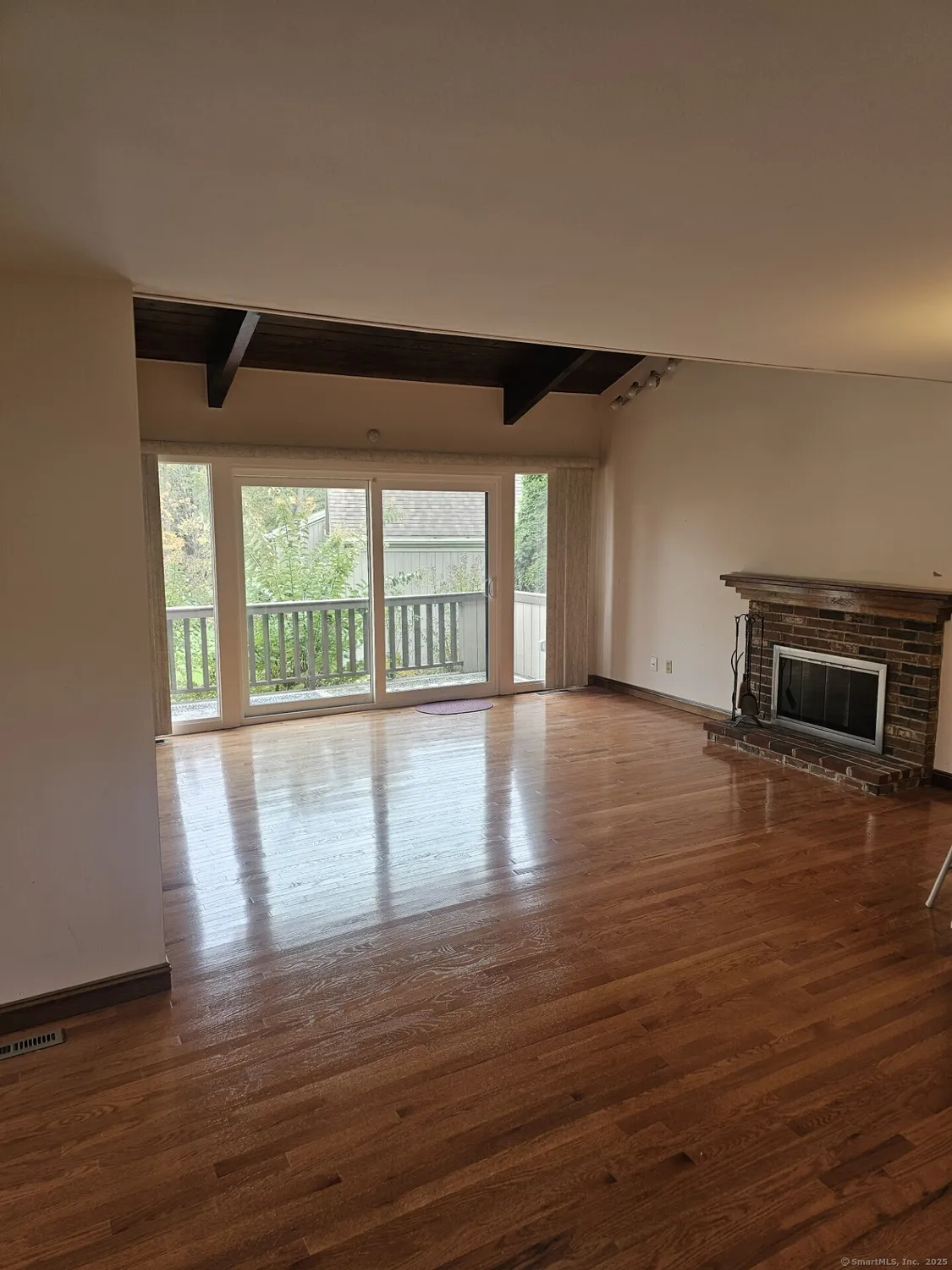 Property Slideshow image 14 of 32 | 87 creek ln a, Stratford, CT, 06614