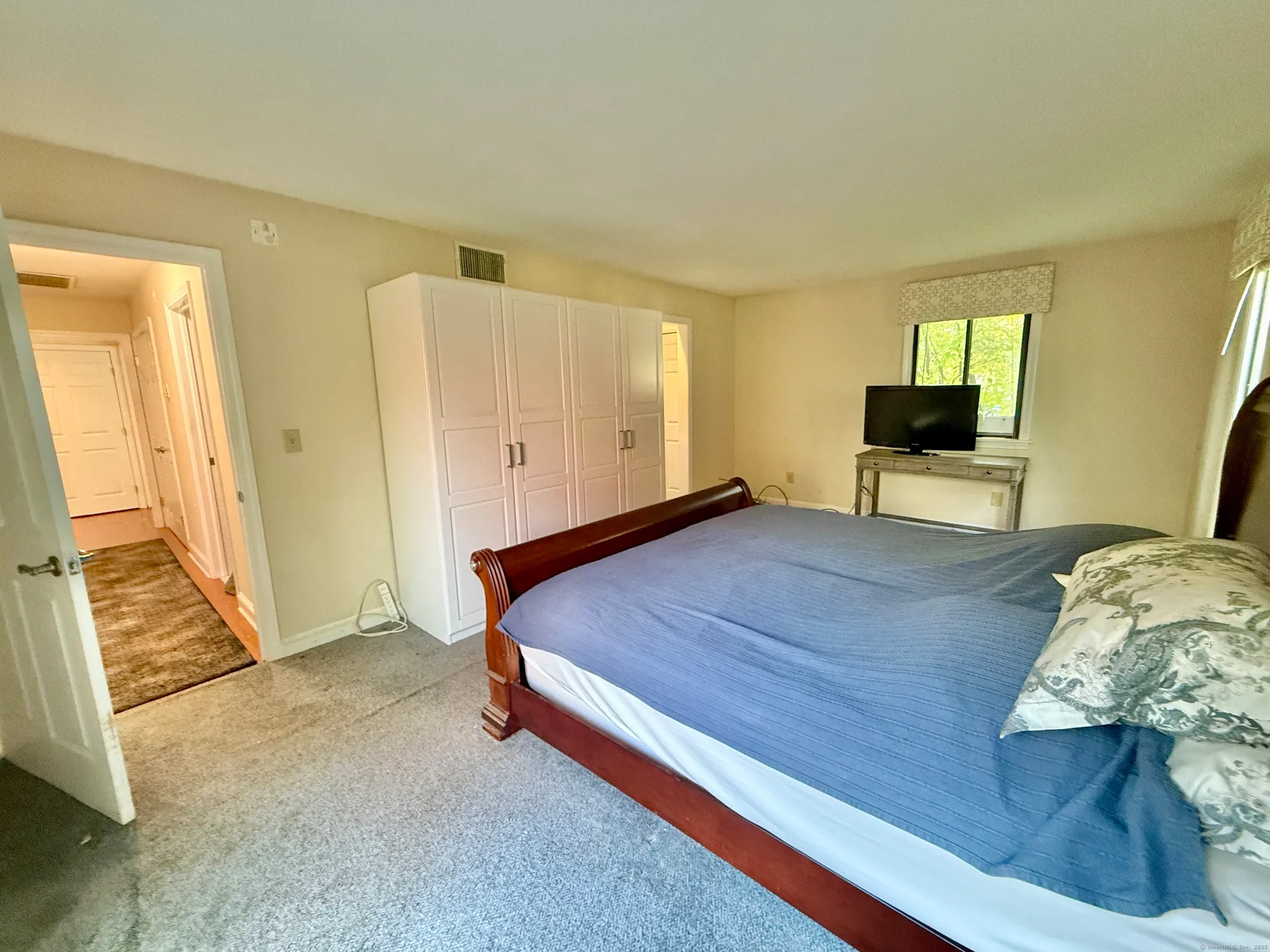 Property Slideshow image 10 of 17 | 643 heritage vlg a, Southbury, CT, 06488