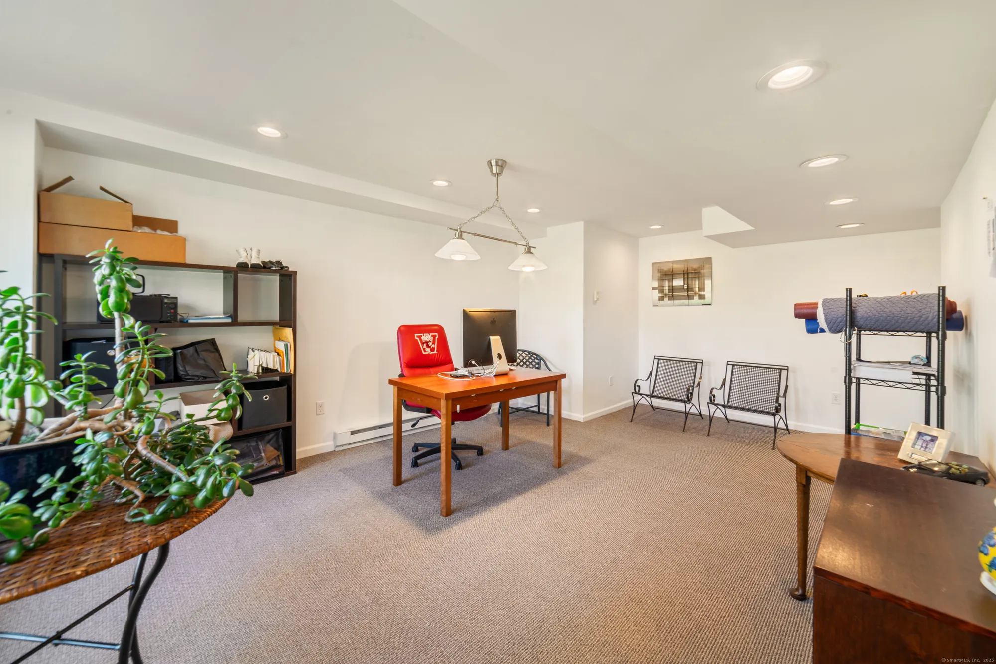 Property Slideshow image 6 of 40 | 709 championship dr # 709, Oxford, CT, 06478