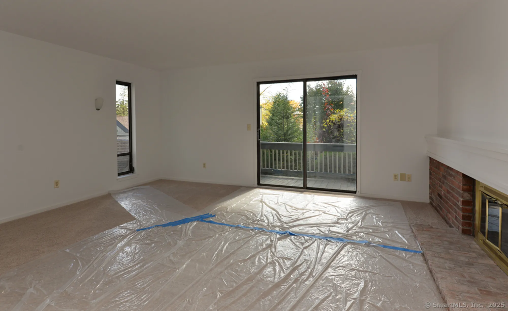 Property Slideshow image 5 of 17 | 44 heritage vlg f, Southbury, CT, 06488
