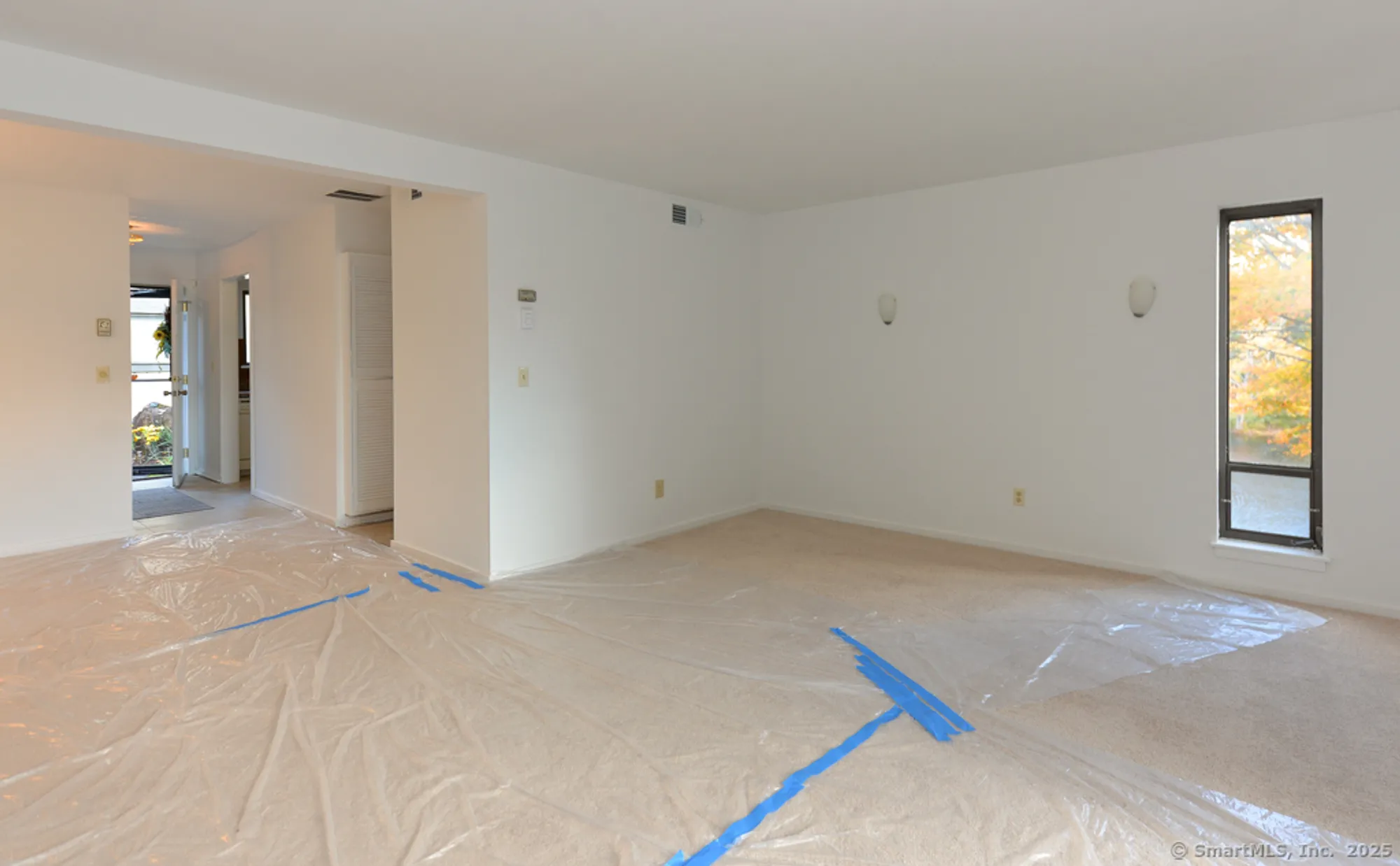 Property Slideshow image 7 of 17 | 44 heritage vlg f, Southbury, CT, 06488