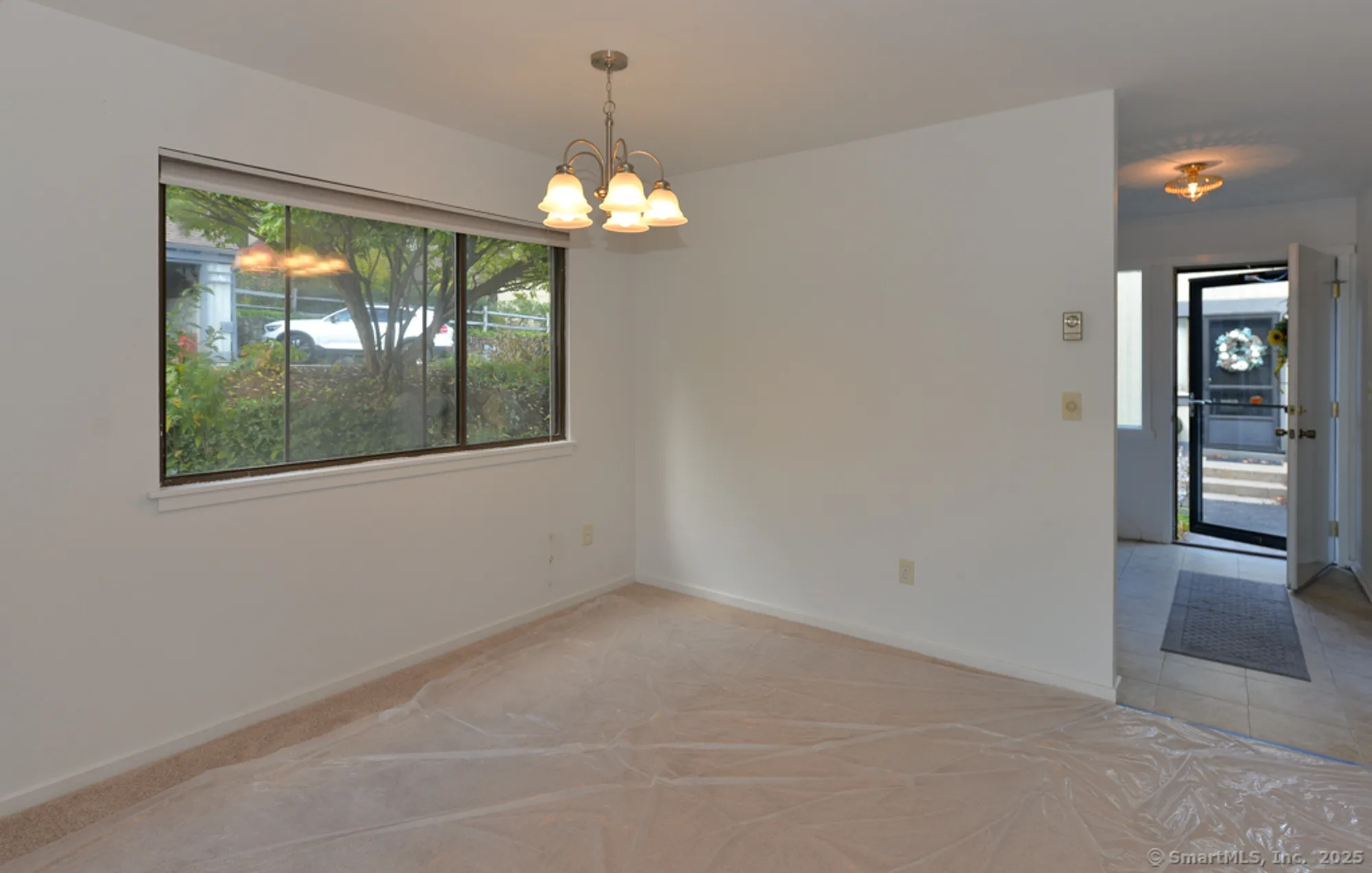 Property Slideshow image 8 of 17 | 44 heritage vlg f, Southbury, CT, 06488