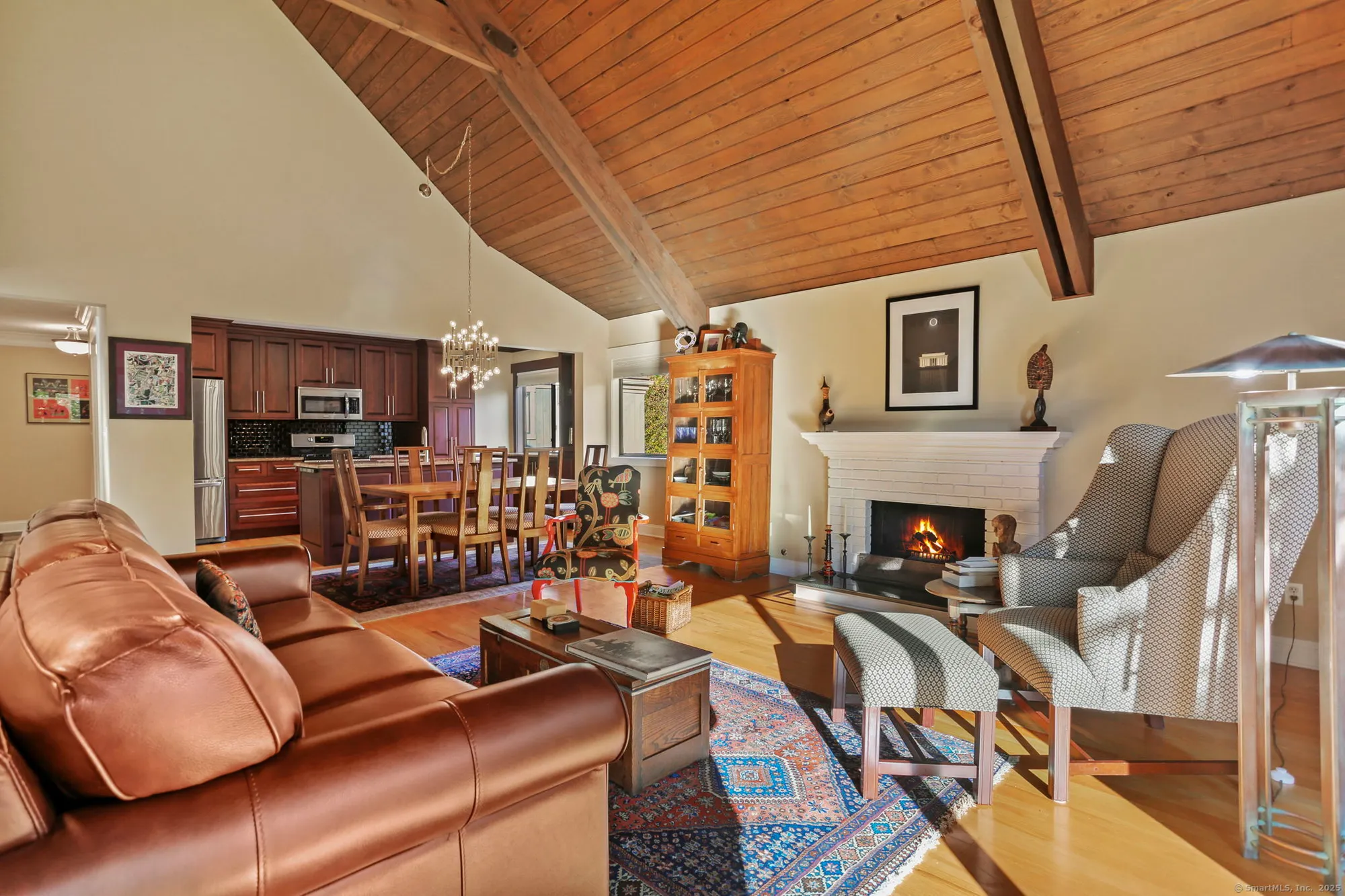 Property Slideshow image 9 of 32 | 375 piute ln a, Stratford, CT, 06614