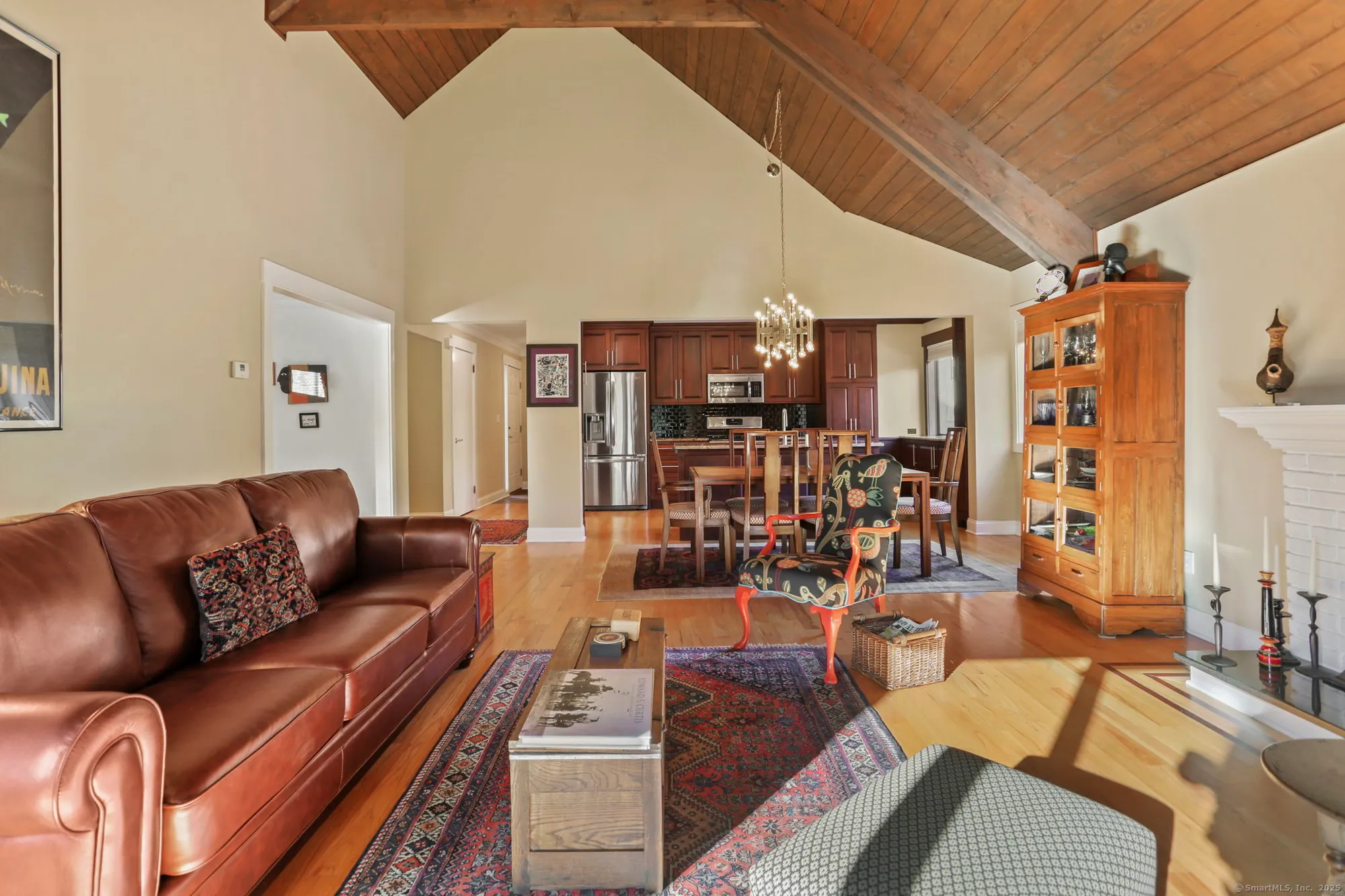 Property Slideshow image 10 of 32 | 375 piute ln a, Stratford, CT, 06614