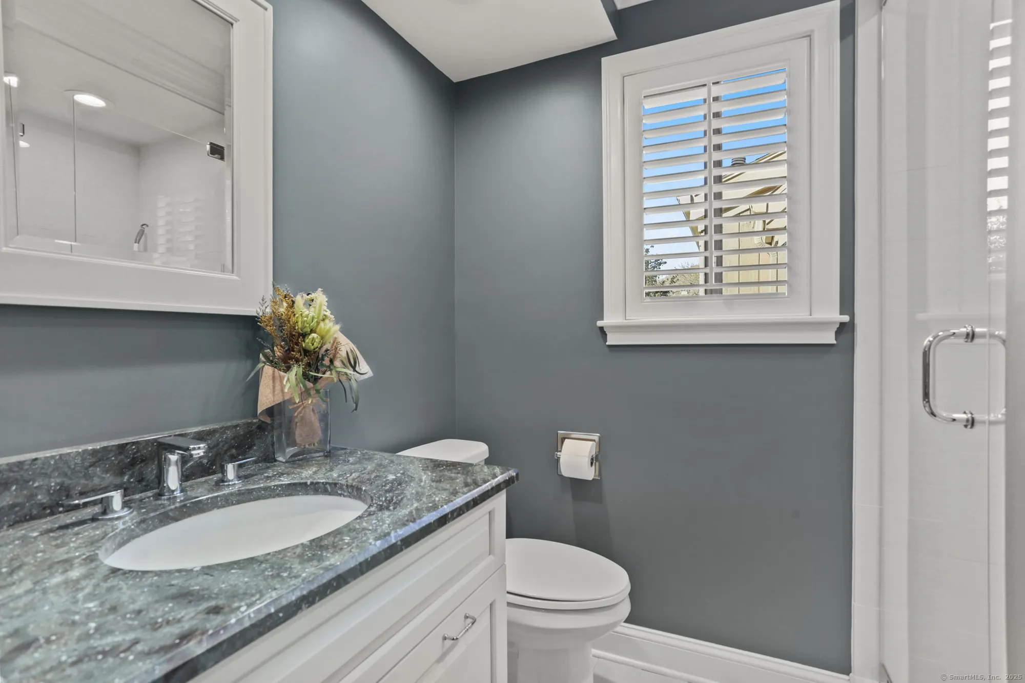 Property Slideshow image 15 of 32 | 375 piute ln a, Stratford, CT, 06614