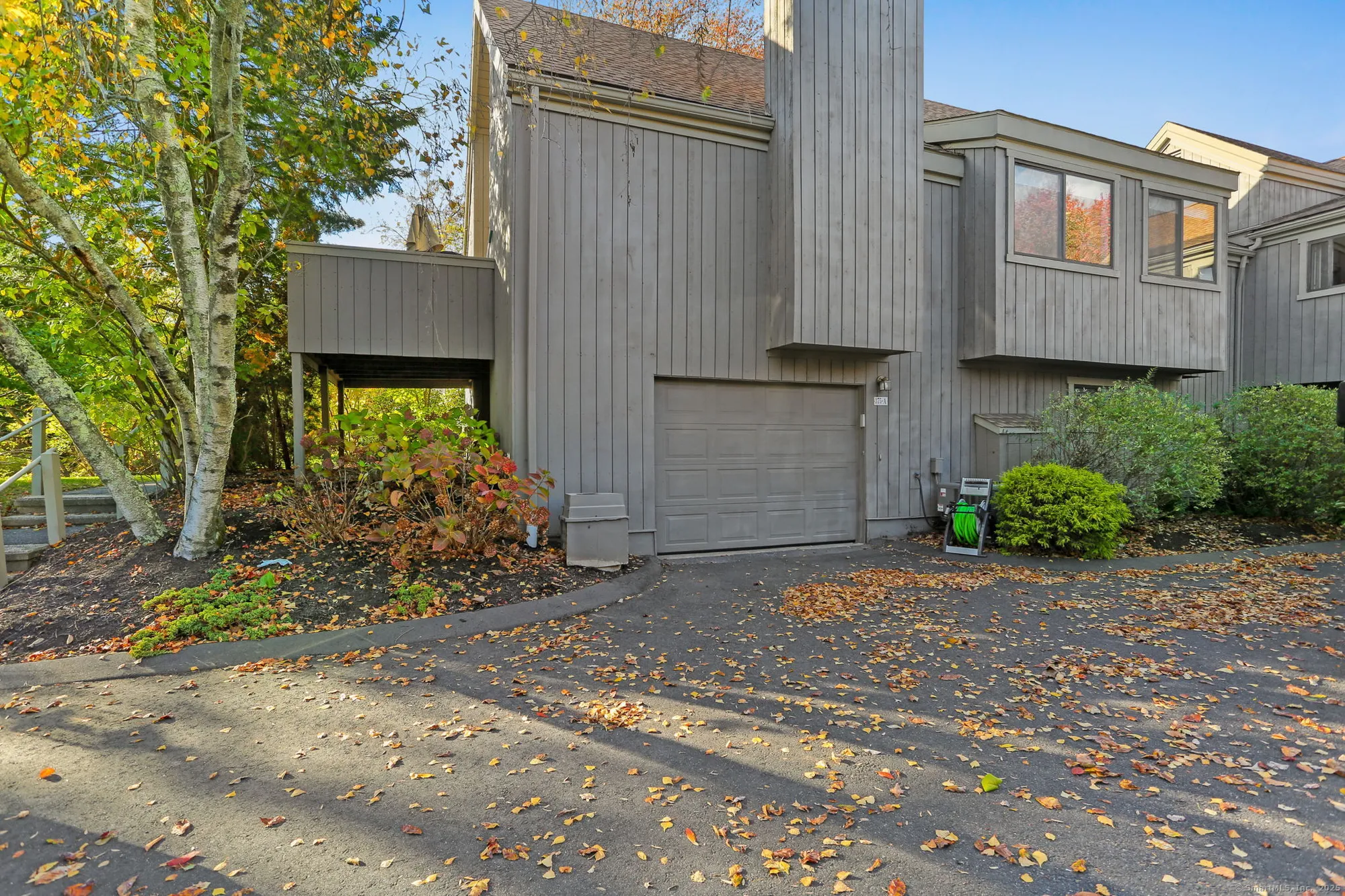 Property Slideshow image 29 of 32 | 375 piute ln a, Stratford, CT, 06614
