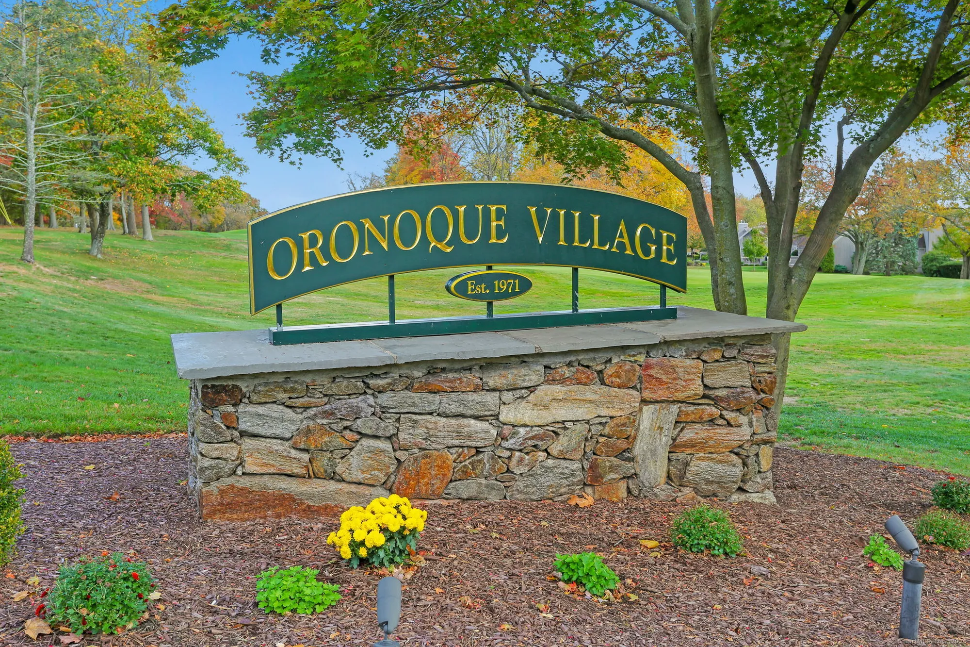 Property Slideshow image 30 of 32 | 375 piute ln a, Stratford, CT, 06614