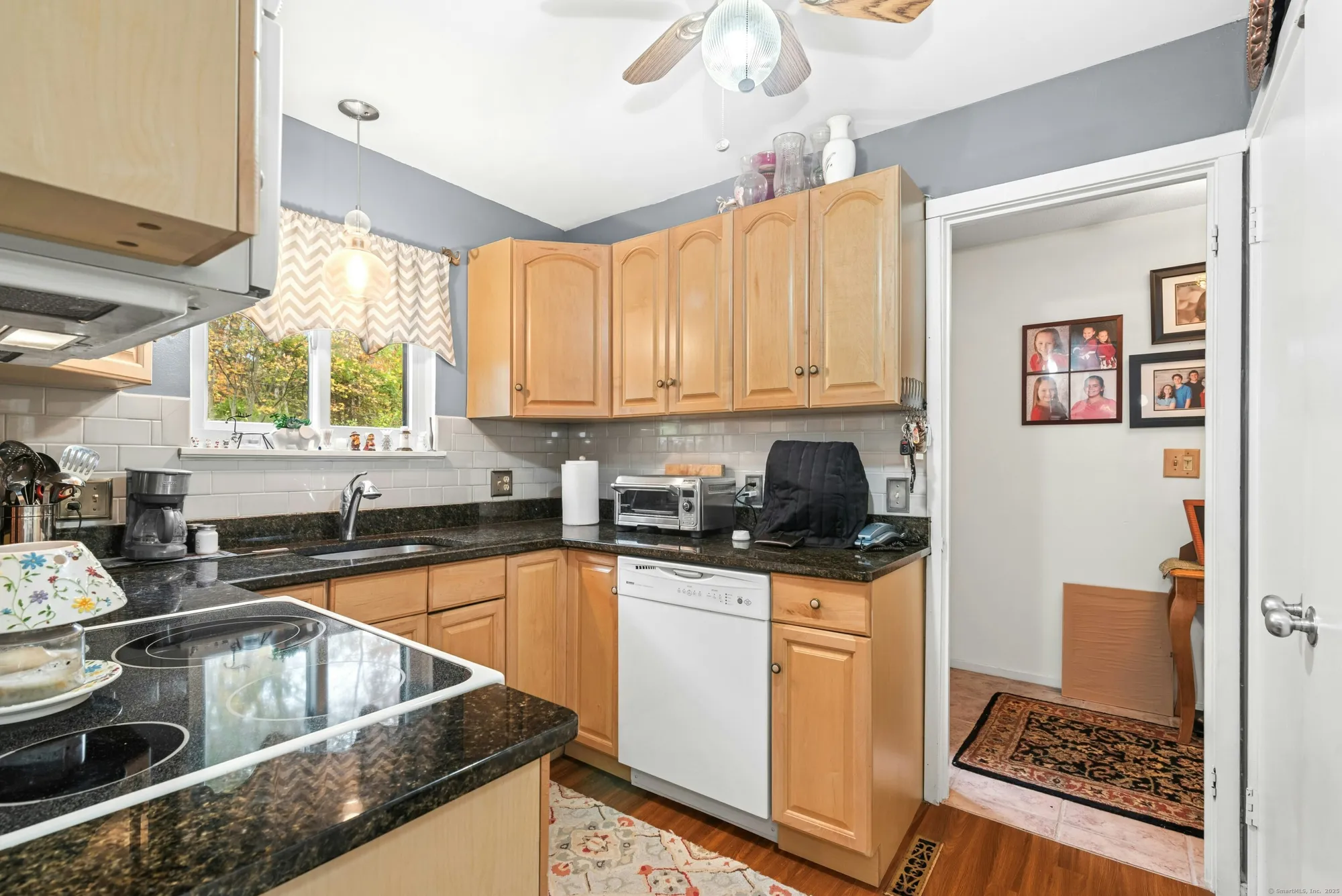 Property Slideshow image 9 of 21 | 214 heritage vlg a, Southbury, CT, 06488