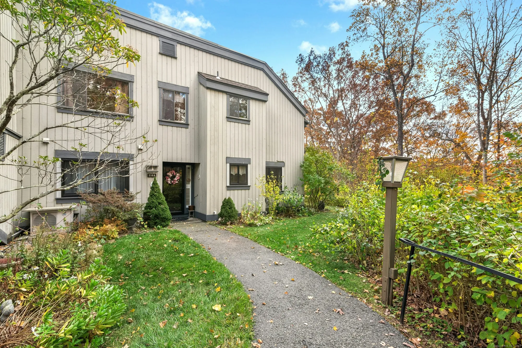 Property Slideshow image 19 of 21 | 214 heritage vlg a, Southbury, CT, 06488
