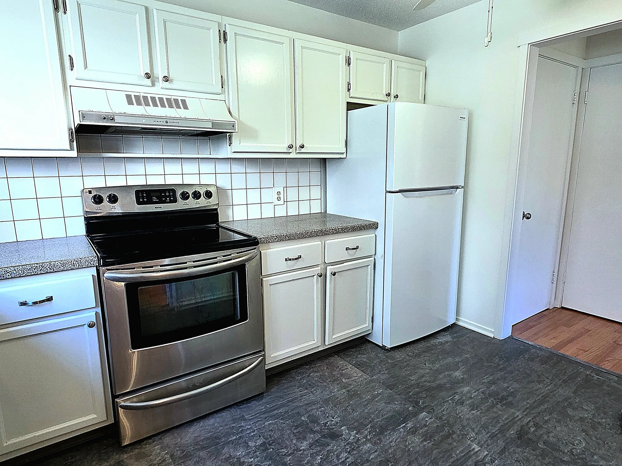Property Slideshow image 4 of 39 | 563 heritage vlg f, Southbury, CT, 06488
