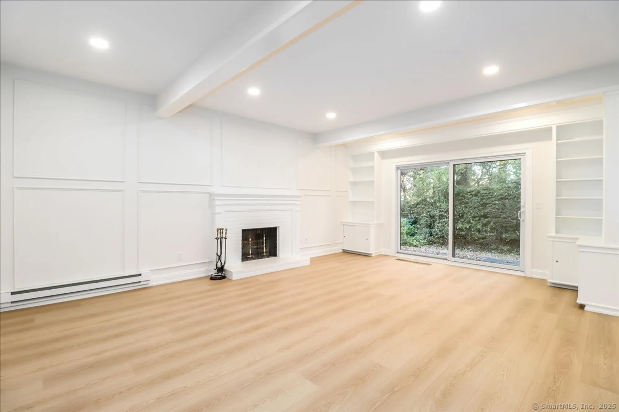 Property Slideshow image 8 of 27 | 929 heritage vlg b, Southbury, CT, 06488