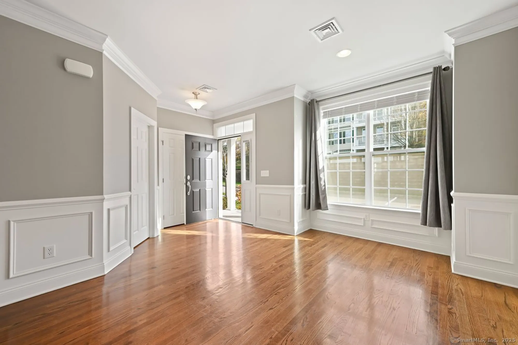 Property Slideshow image 2 of 40 | 47 warrington round # 47, Danbury, CT, 06810