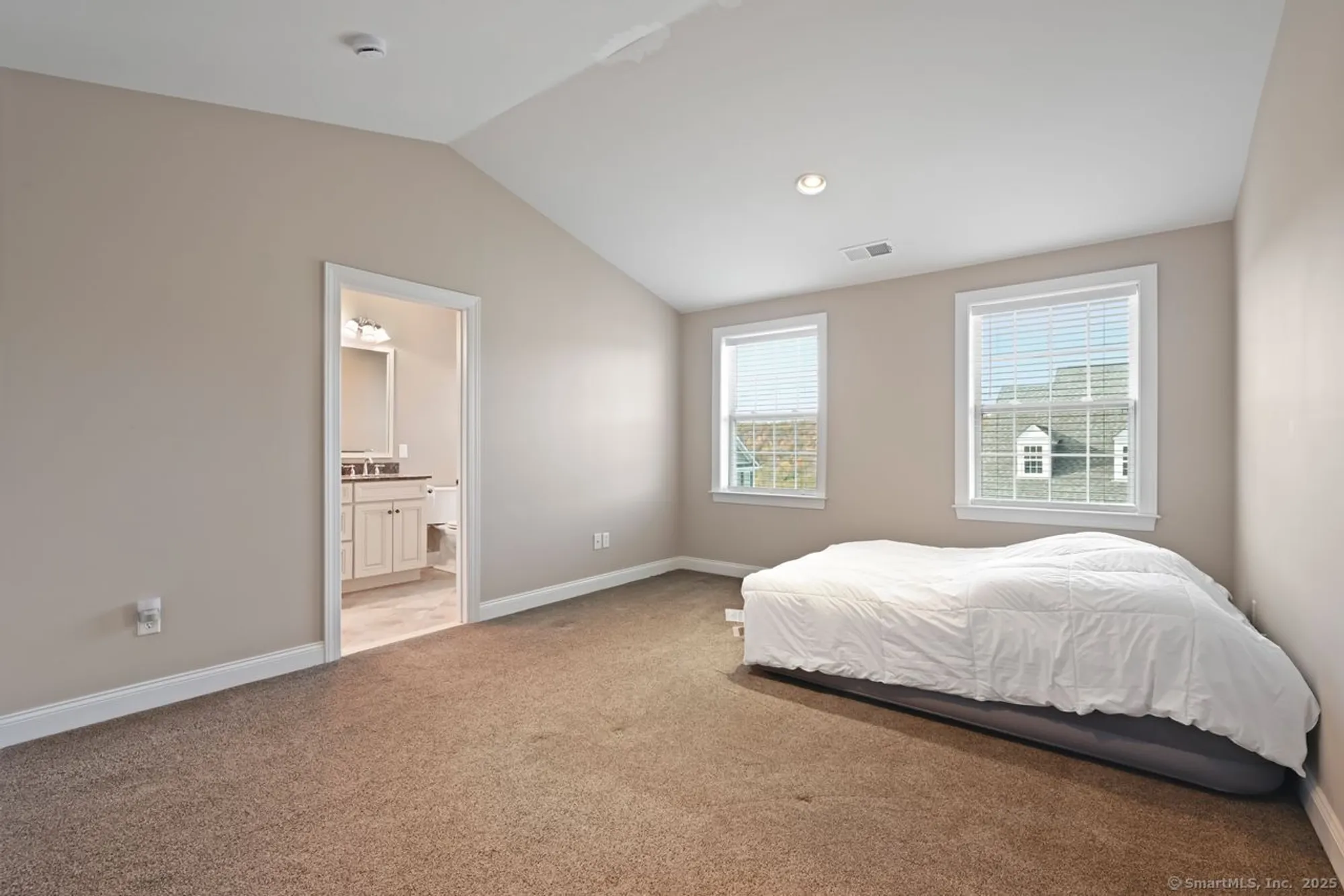 Property Slideshow image 18 of 40 | 47 warrington round # 47, Danbury, CT, 06810