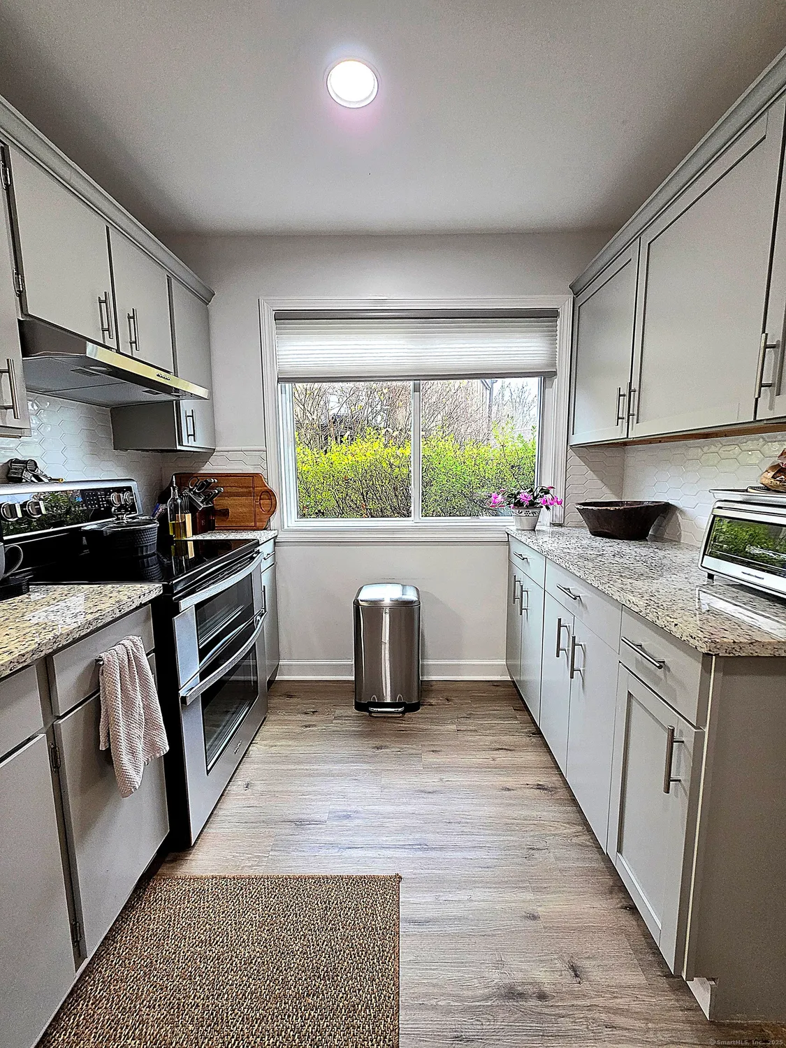 Property Slideshow image 4 of 40 | 60 heritage vlg b, Southbury, CT, 06488