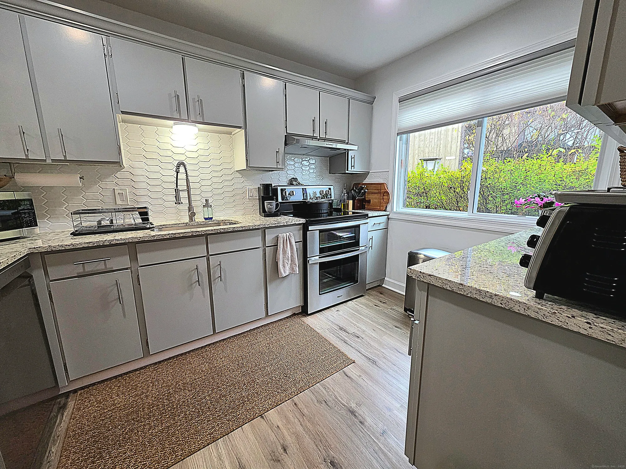 Property Slideshow image 6 of 40 | 60 heritage vlg b, Southbury, CT, 06488