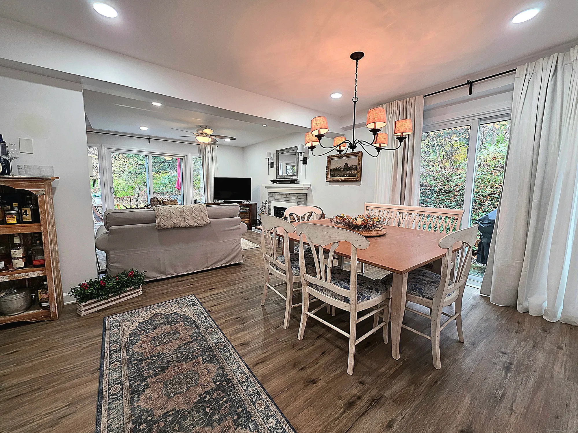 Property Slideshow image 10 of 40 | 60 heritage vlg b, Southbury, CT, 06488