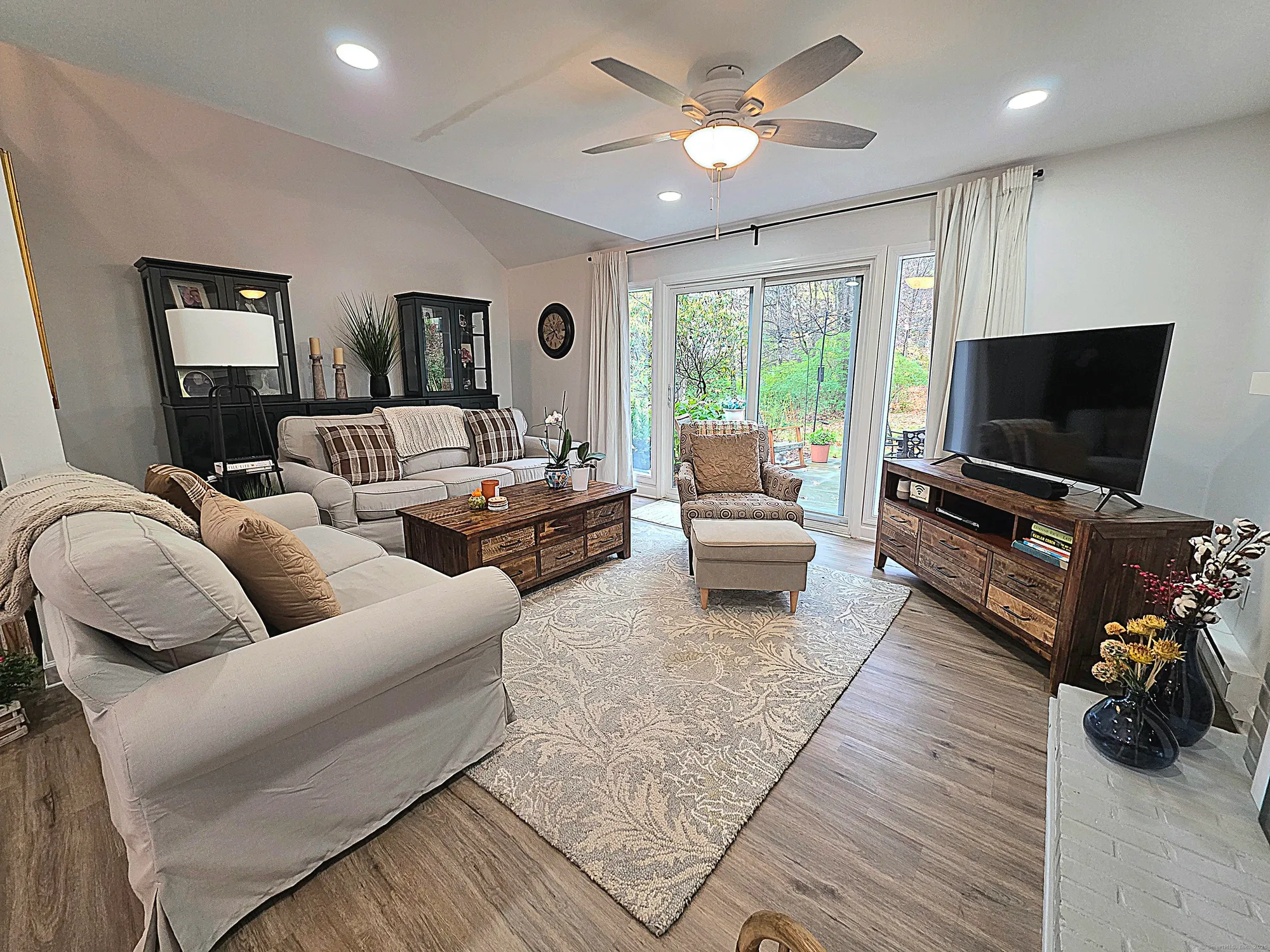 Property Slideshow image 14 of 40 | 60 heritage vlg b, Southbury, CT, 06488