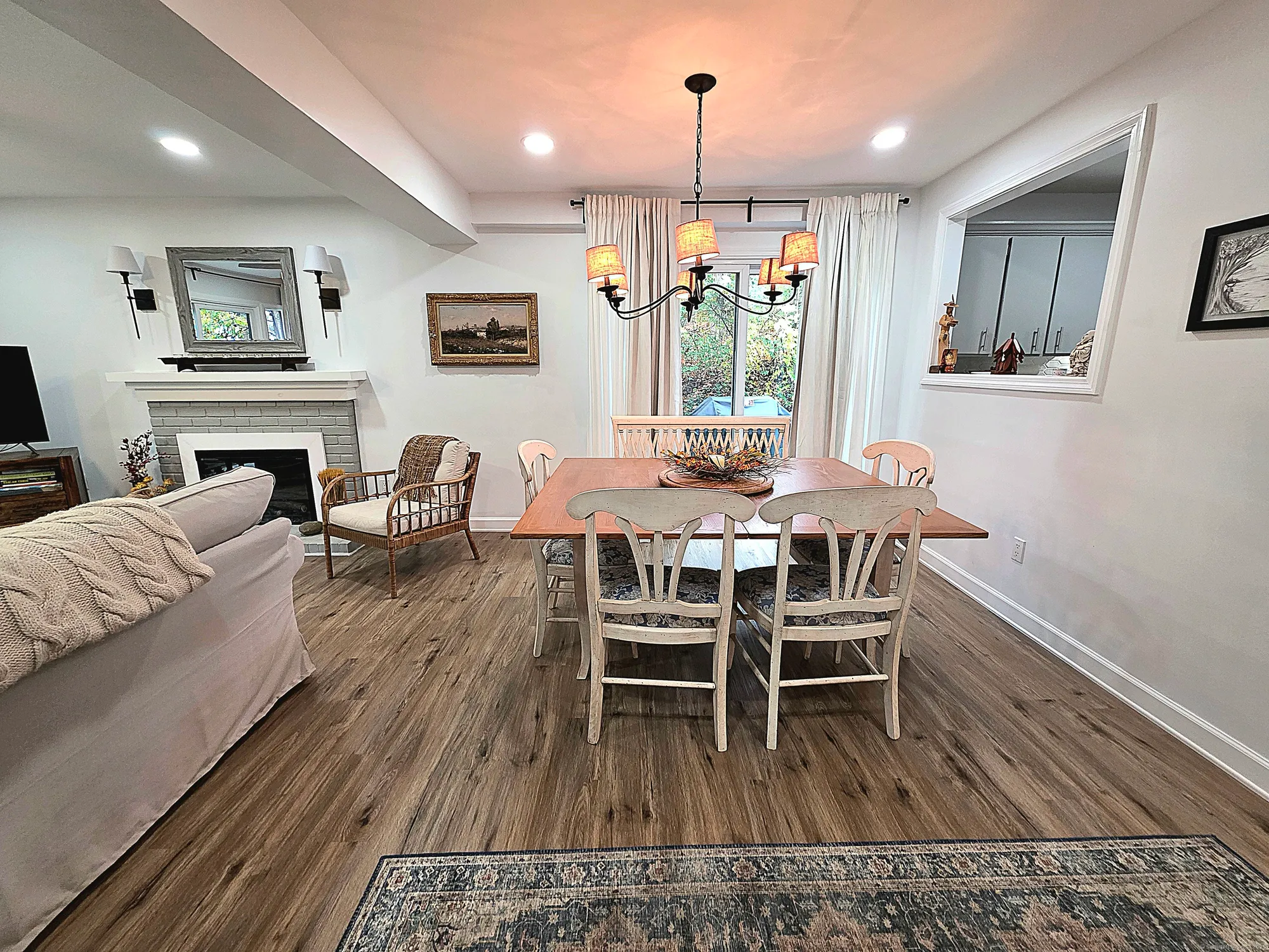 Property Slideshow image 18 of 40 | 60 heritage vlg b, Southbury, CT, 06488