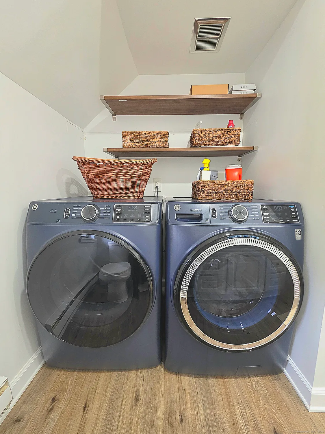 Property Slideshow image 28 of 40 | 60 heritage vlg b, Southbury, CT, 06488