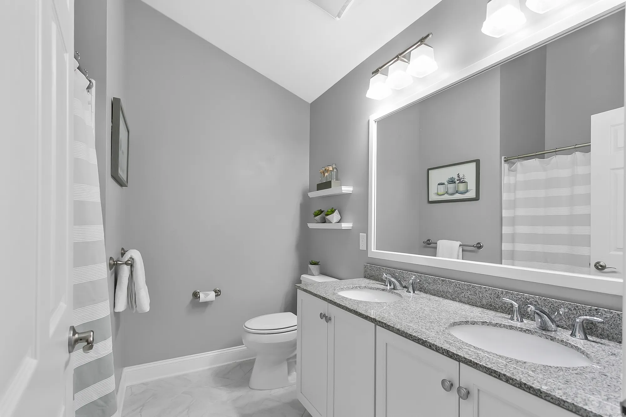 Property Slideshow image 24 of 36 | 17 briar ridge dr # 17, Bethel, CT, 06801