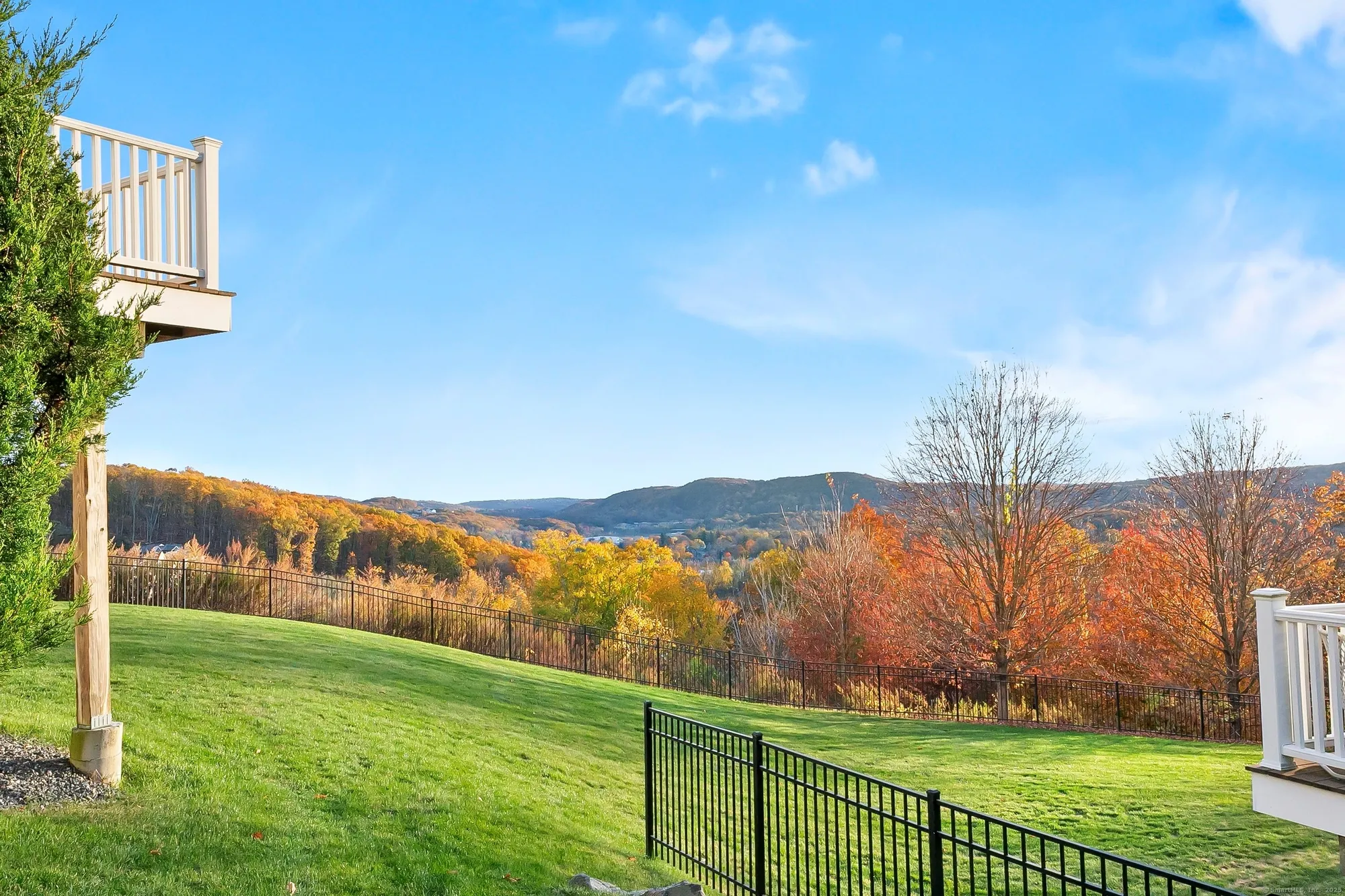 Property Slideshow image 3 of 36 | 17 briar ridge dr # 17, Bethel, CT, 06801