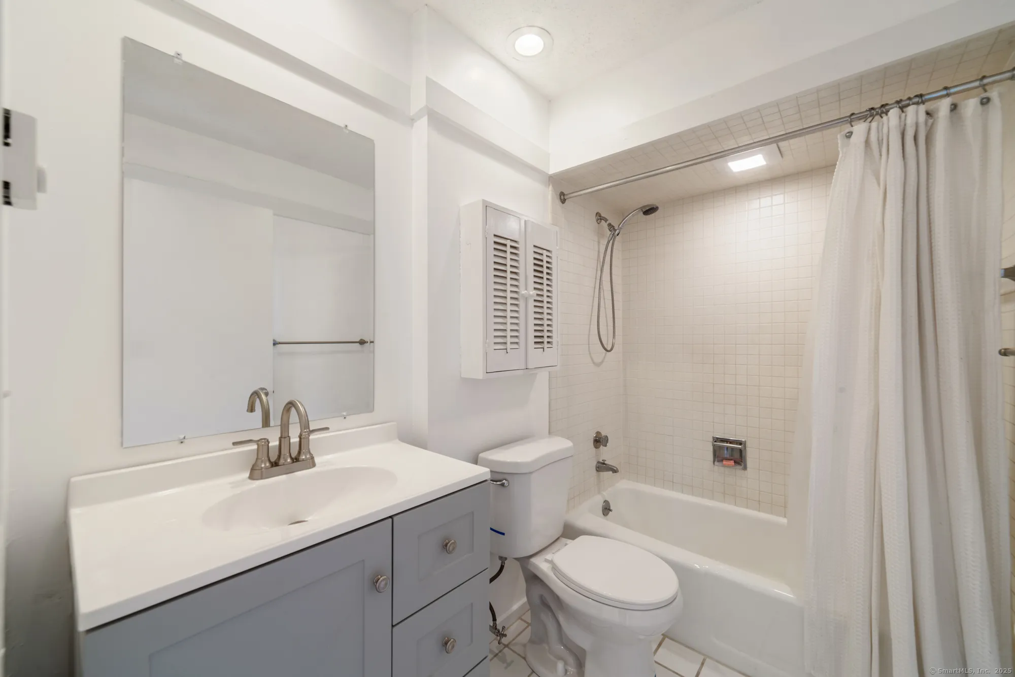Property Slideshow image 18 of 28 | 73 heritage vlg d, Southbury, CT, 06488