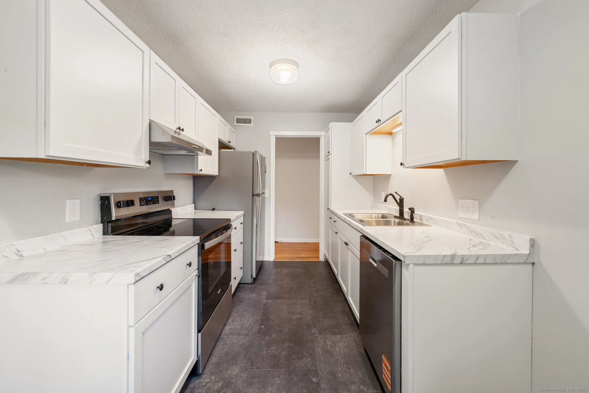 Property Slideshow image 4 of 28 | 73 heritage vlg d, Southbury, CT, 06488