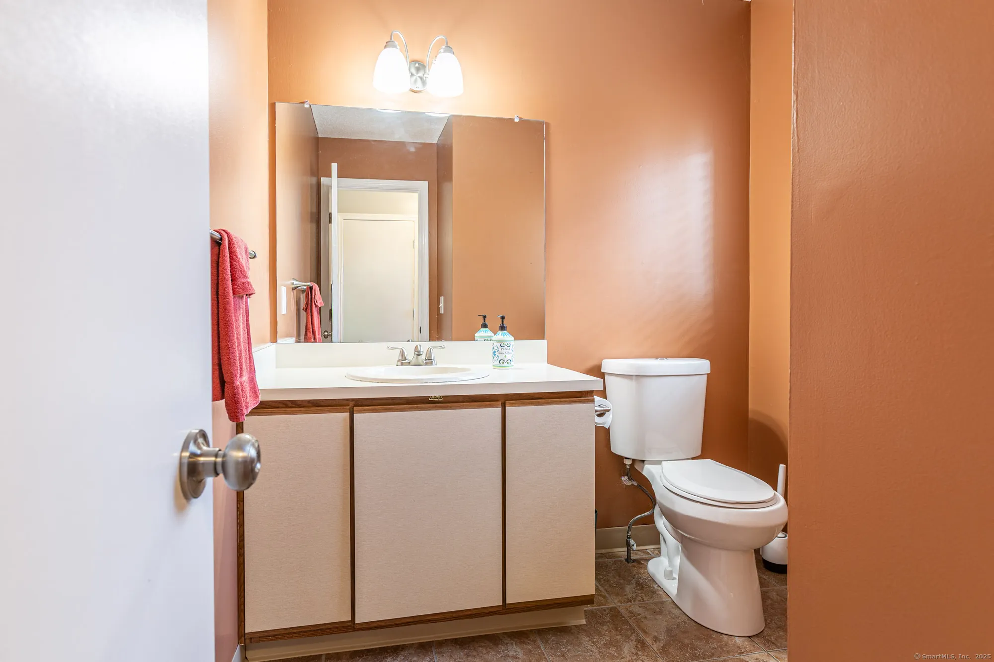 Property Slideshow image 15 of 36 | 76 silo way # 76, Bloomfield, CT, 06002
