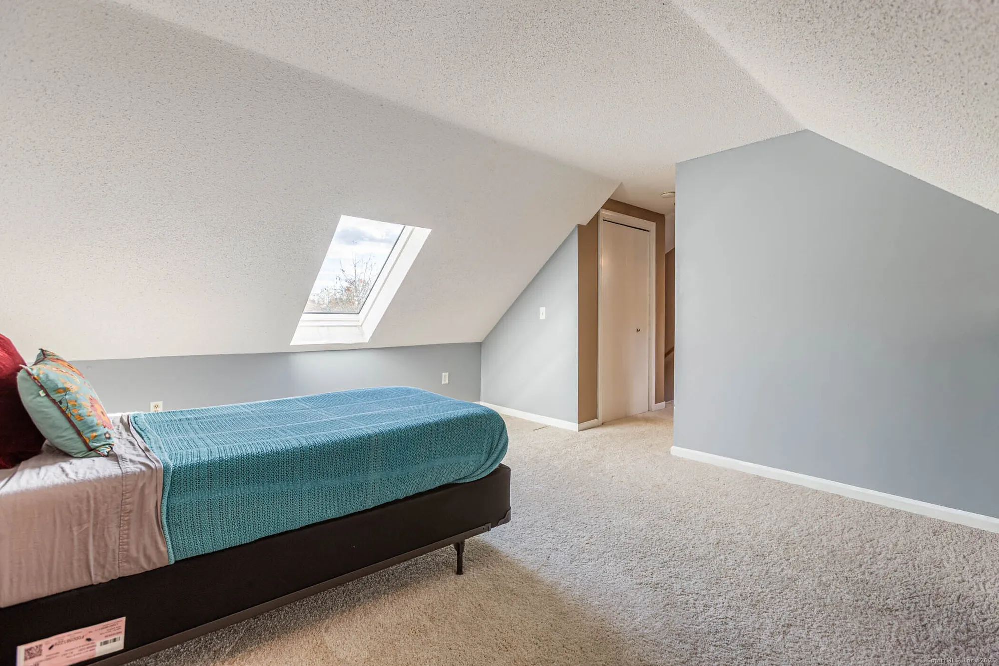 Property Slideshow image 21 of 36 | 76 silo way # 76, Bloomfield, CT, 06002