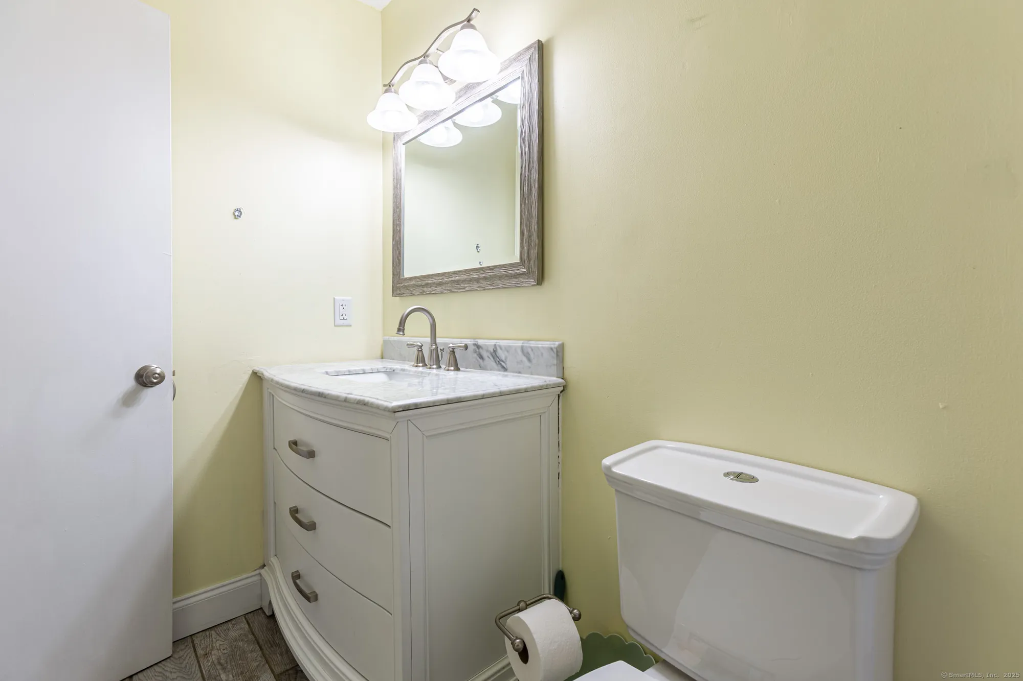 Property Slideshow image 24 of 36 | 76 silo way # 76, Bloomfield, CT, 06002